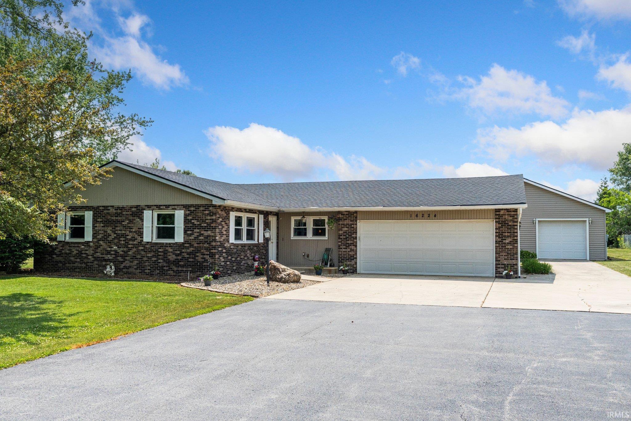feature listing property photo