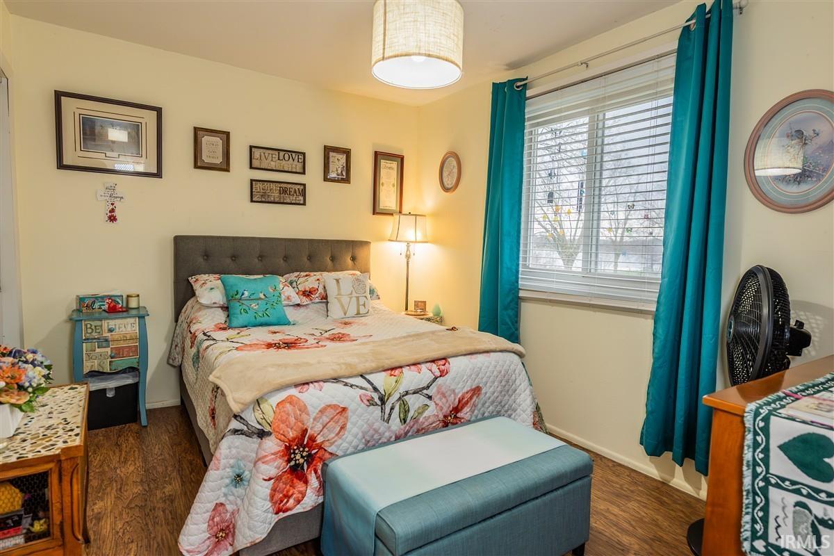 Photo 11 of 1108 Moyer Street