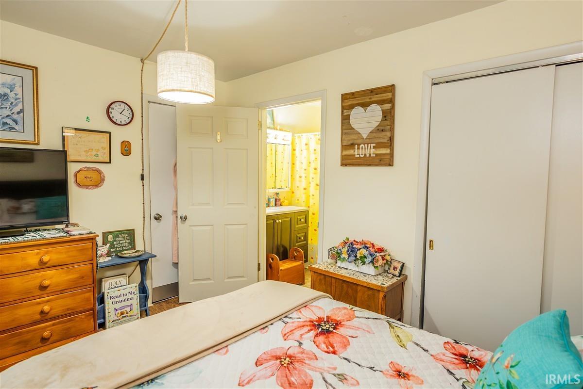 Photo 12 of 1108 Moyer Street