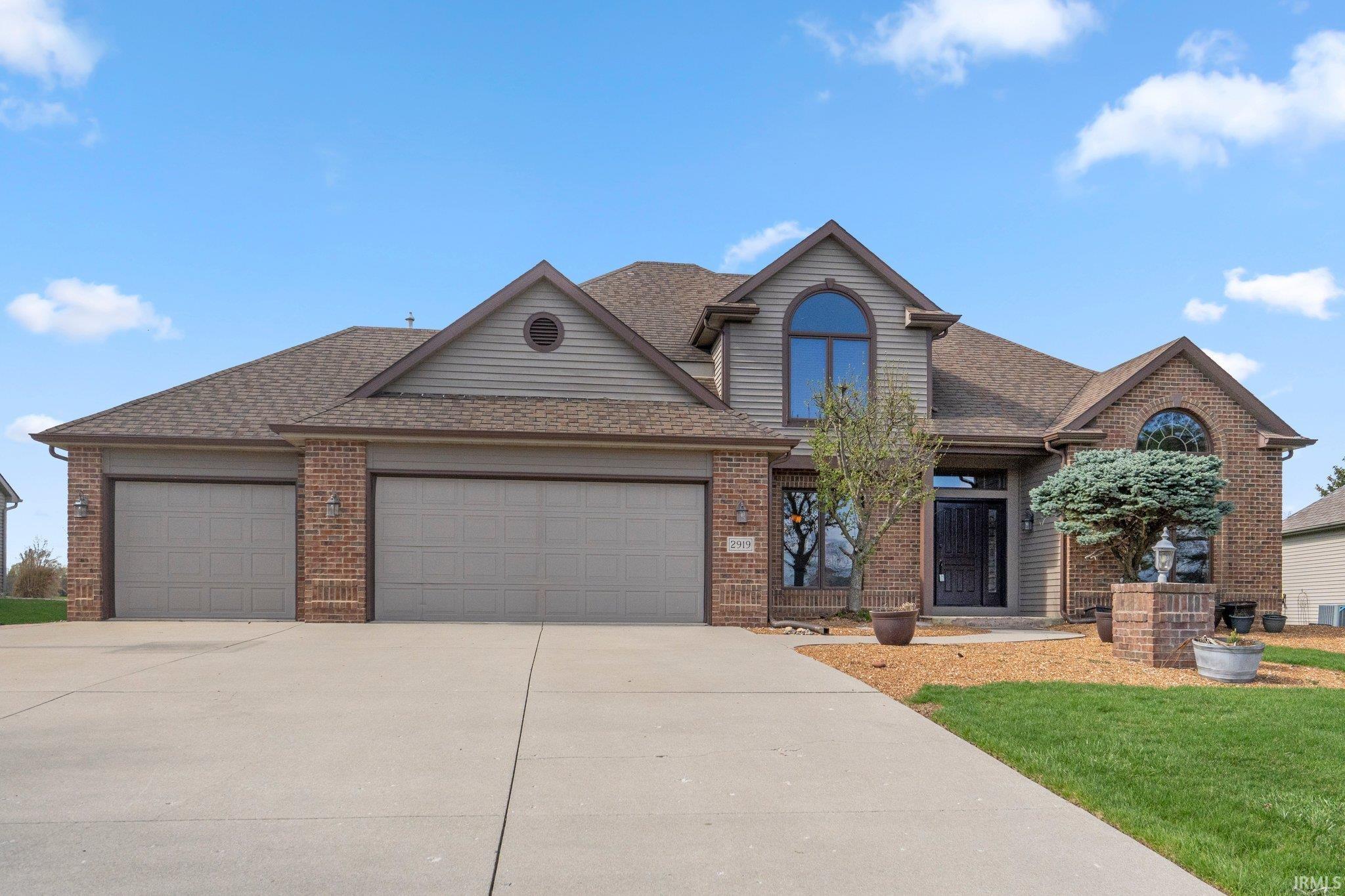 Photo 2 of 2919 Barry Knoll Way