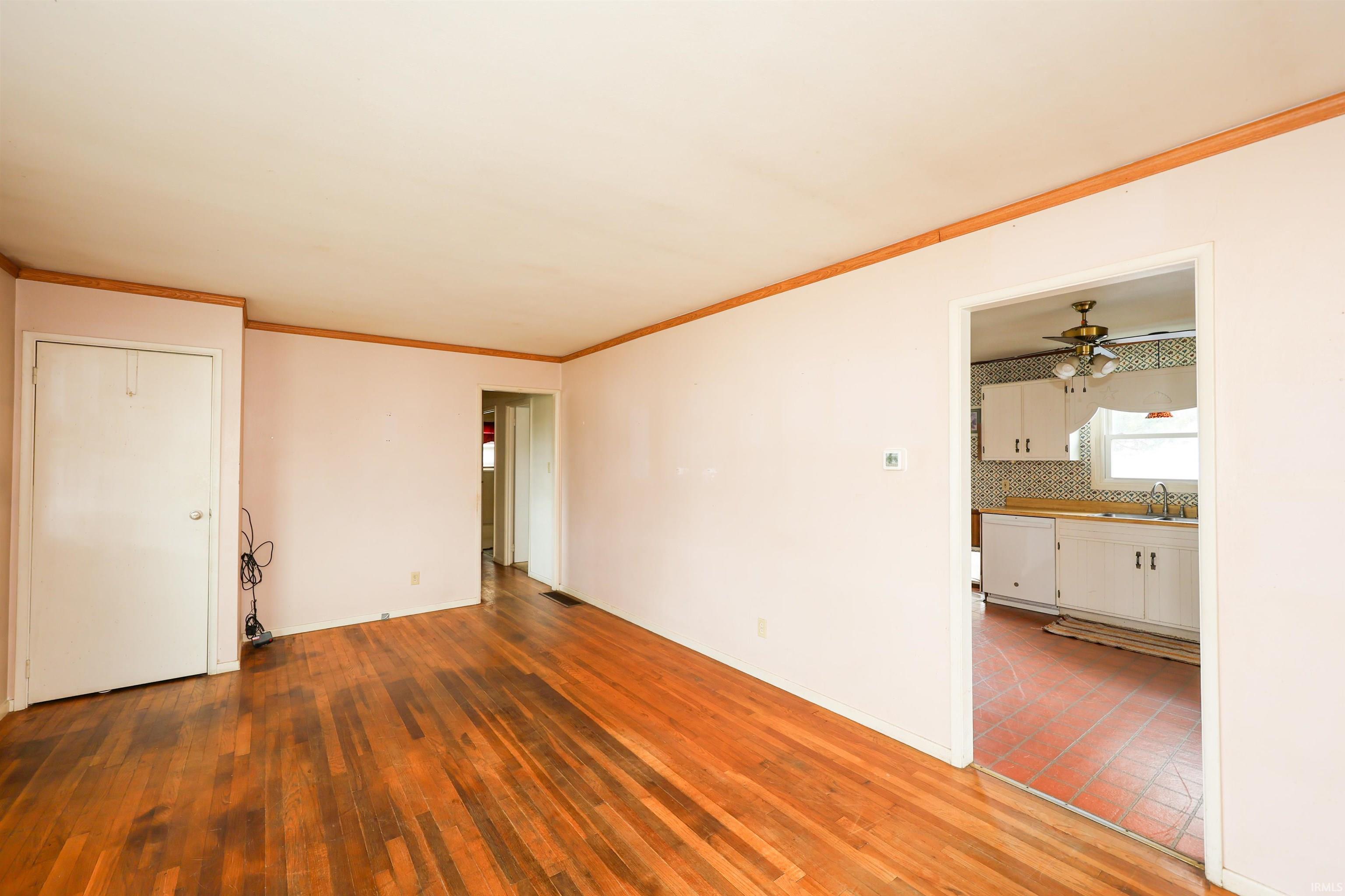 Photo 3 of 1034 Rose Avenue