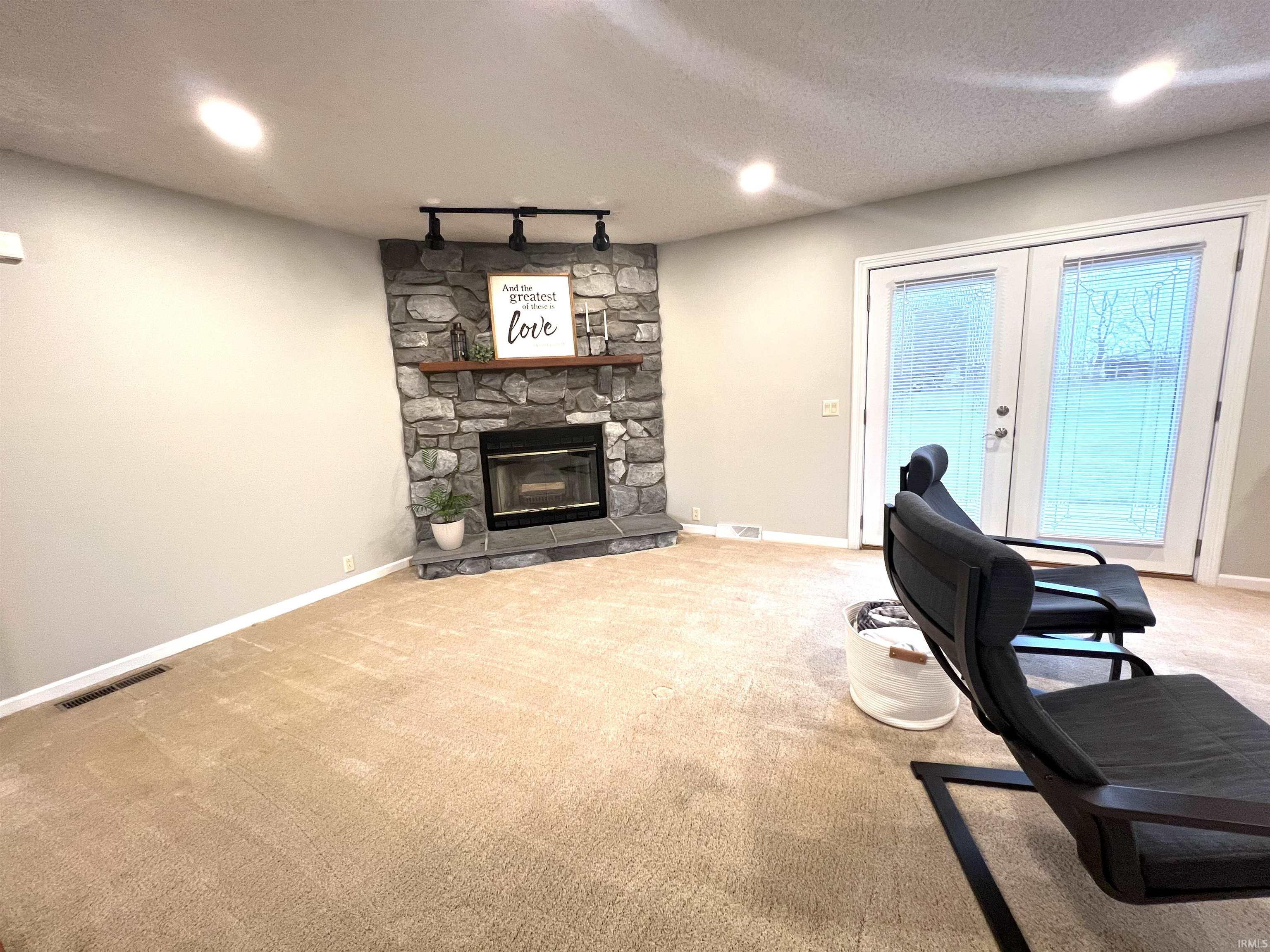 Photo 8 of 12350 N Creek Bend Lane