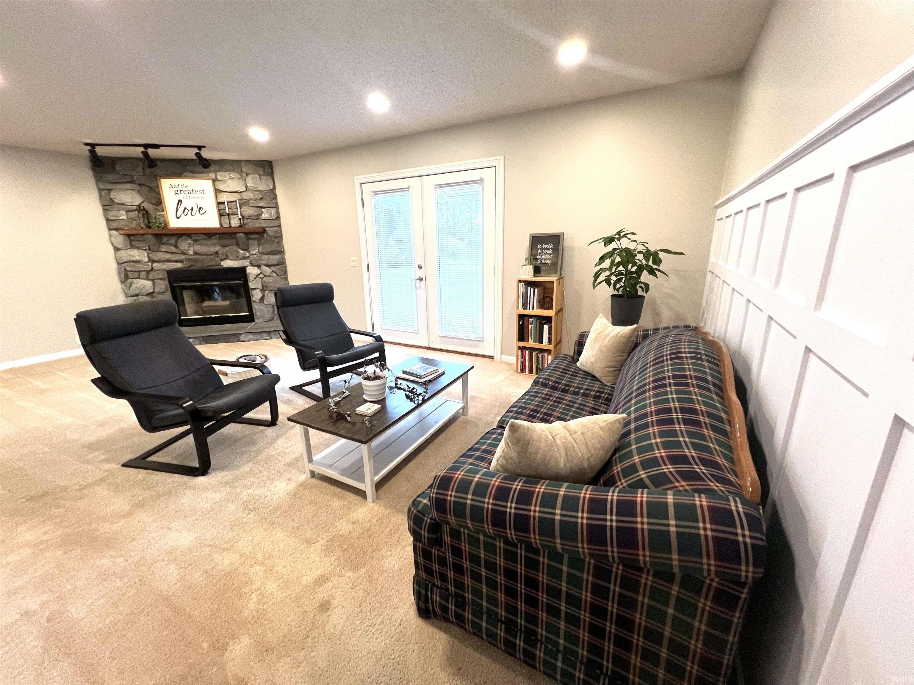 Photo 9 of 12350 N Creek Bend Lane