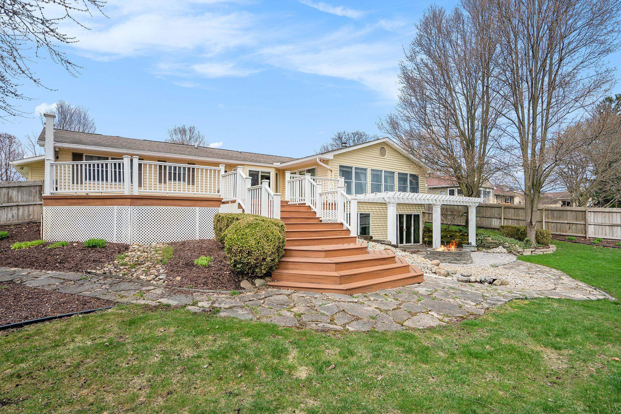 Photo 2 of 1220 Glenwood Park Drive