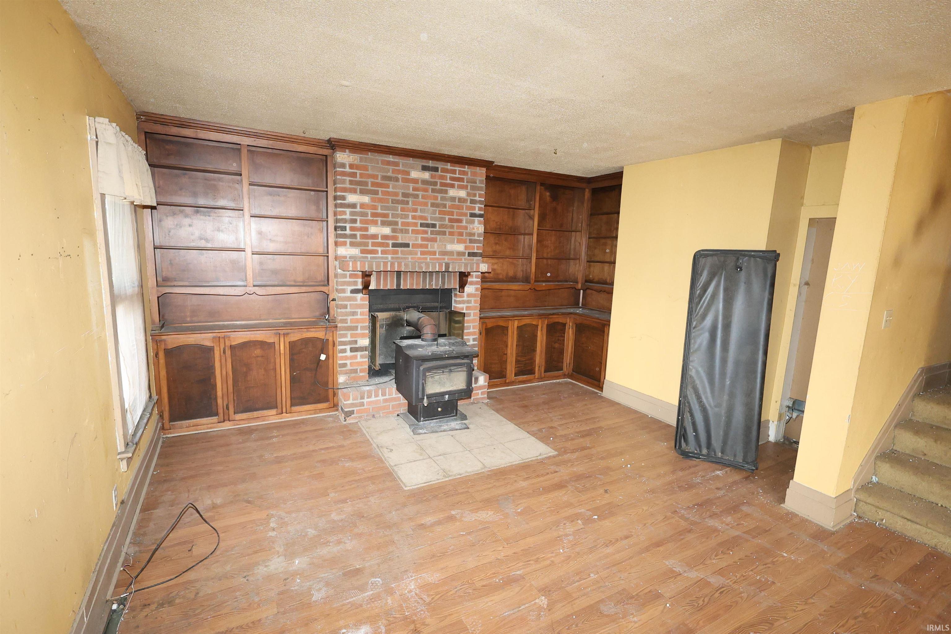 Photo 3 of 650 W Lexington Avenue