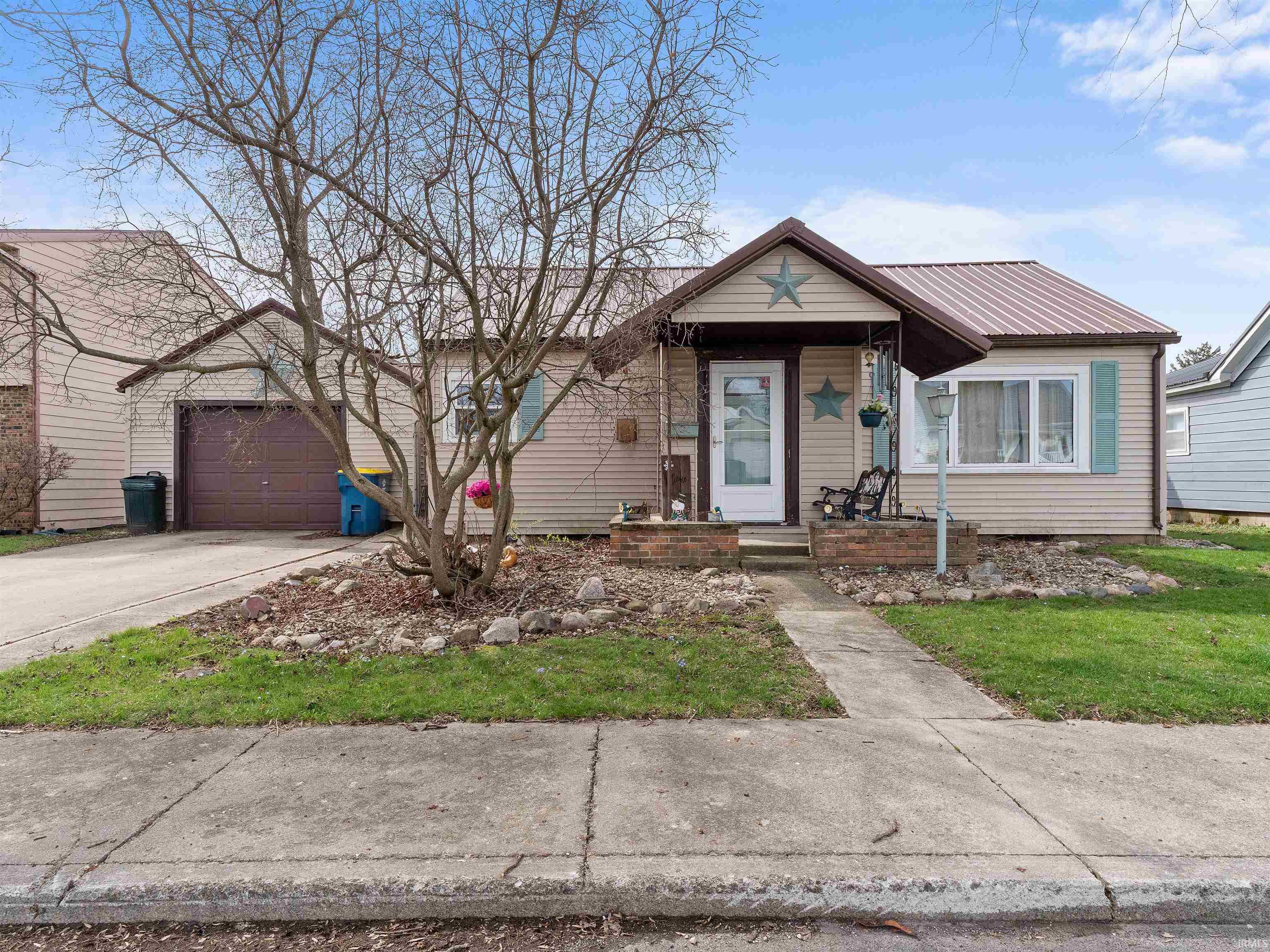 Photo 0 of 516 E Townley Street