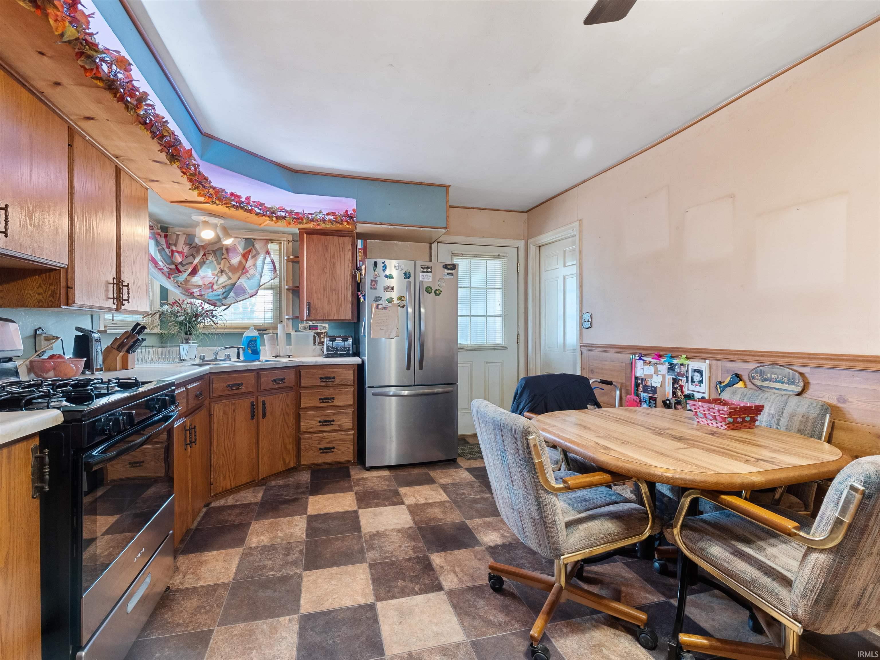 Photo 7 of 516 E Townley Street