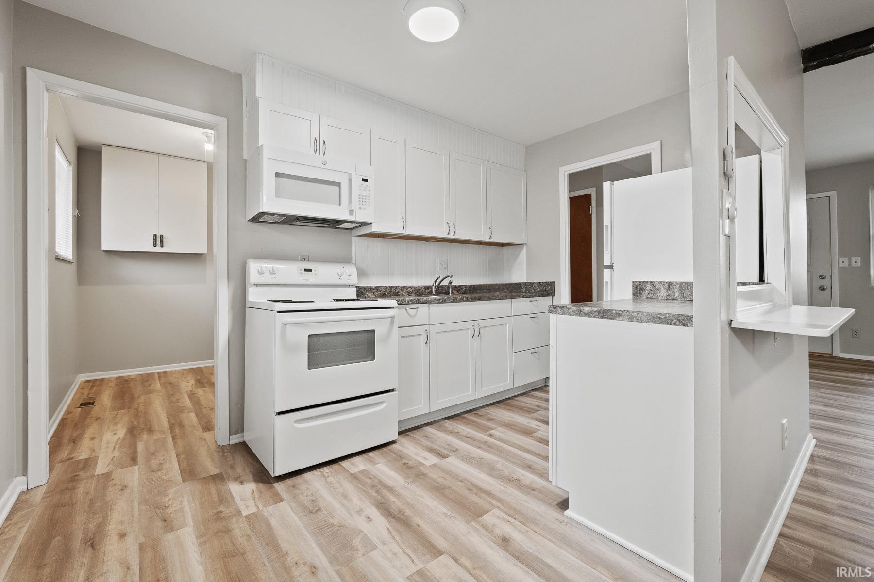 Photo 5 of 207 S Ogden Street