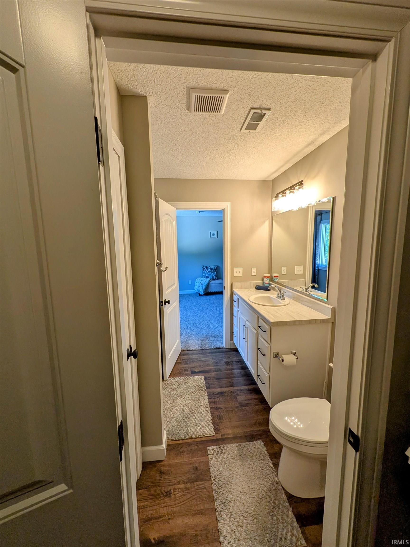 Photo 18 of 1805 Amberwood Drive