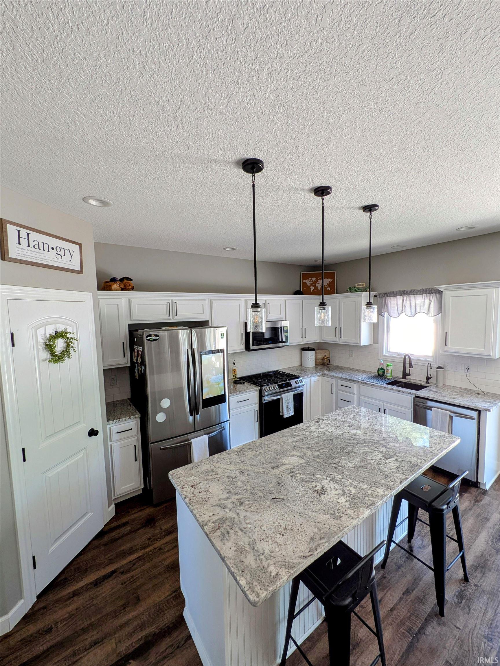 Photo 9 of 1805 Amberwood Drive