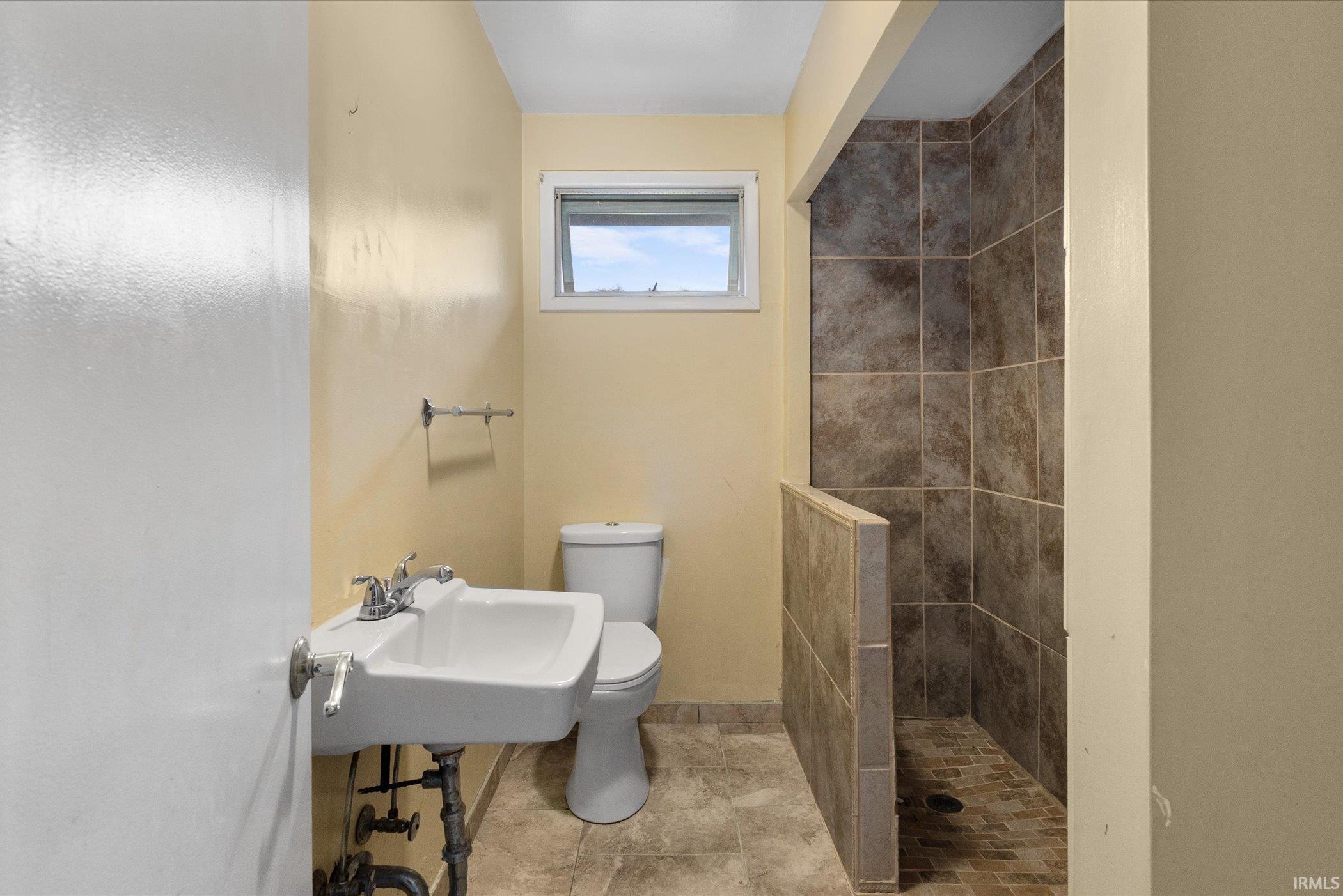 Photo 14 of 4942 S Wayne Avenue