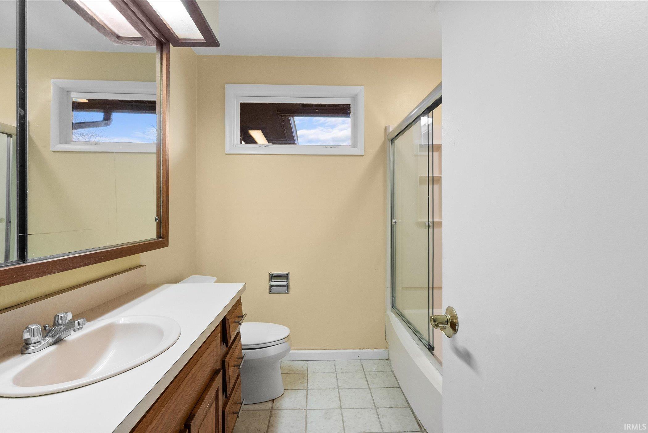 Photo 15 of 4942 S Wayne Avenue