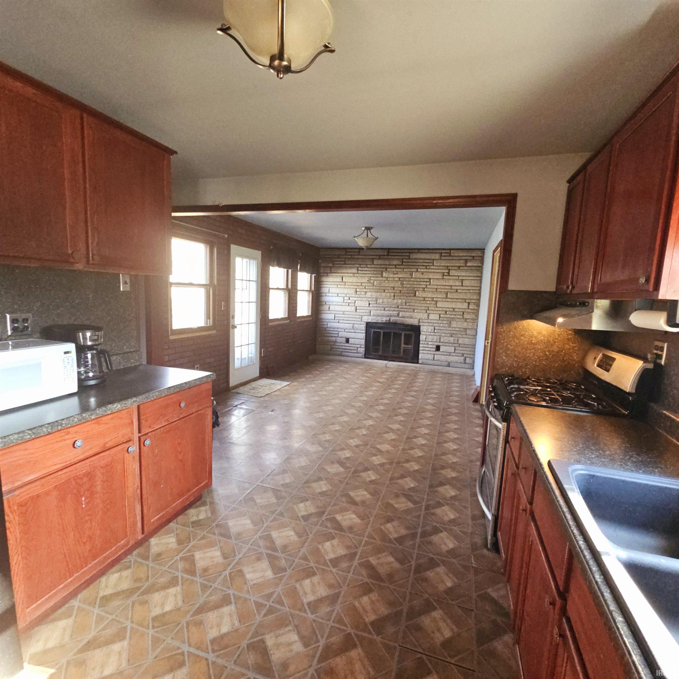 Photo 16 of 206 Wedrick Drive