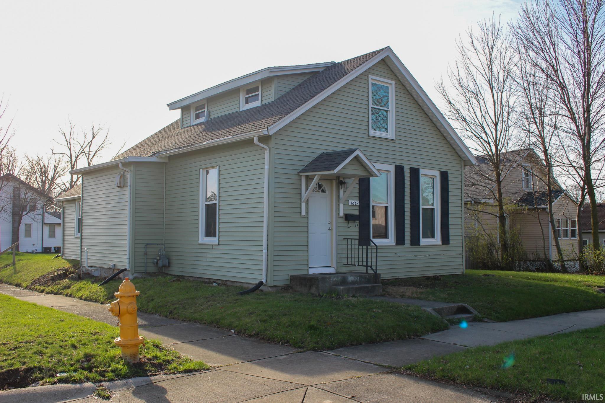 Photo 0 of 1832 Franklin Avenue