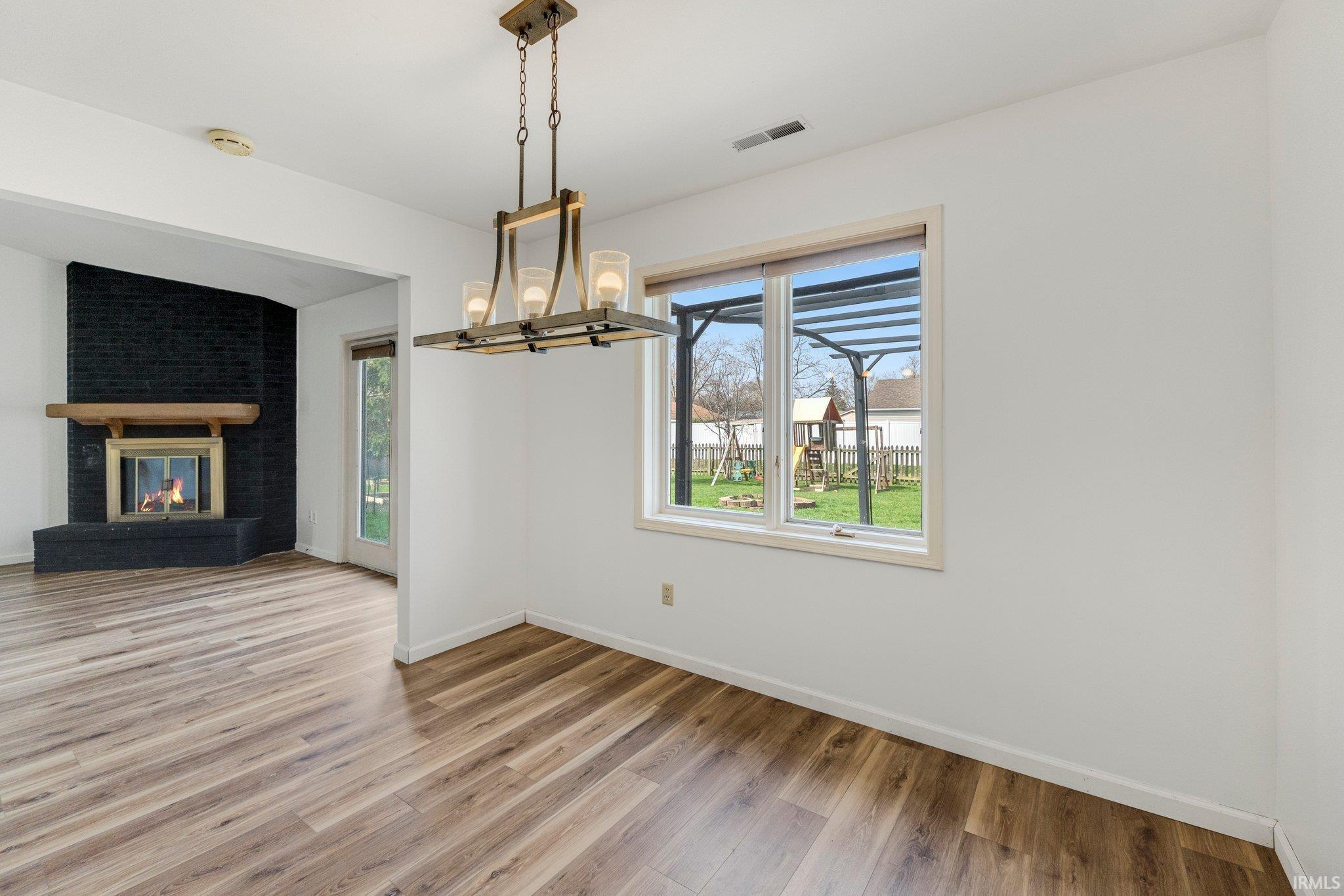 Photo 7 of 815 Duesenberg Drive