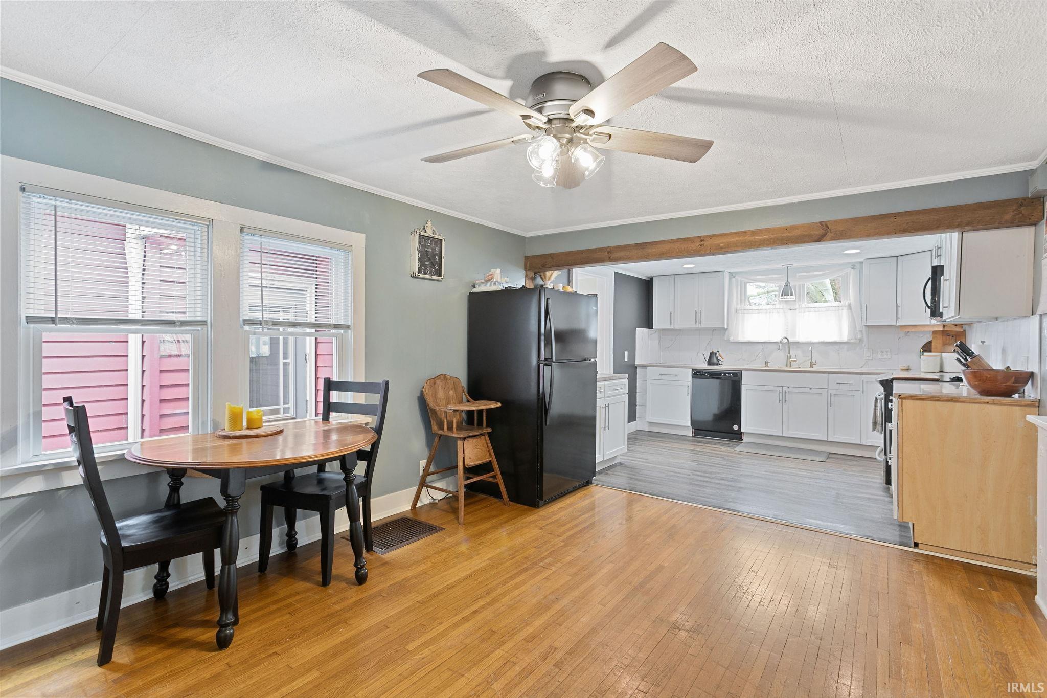Photo 5 of 216 S Elkhart Street