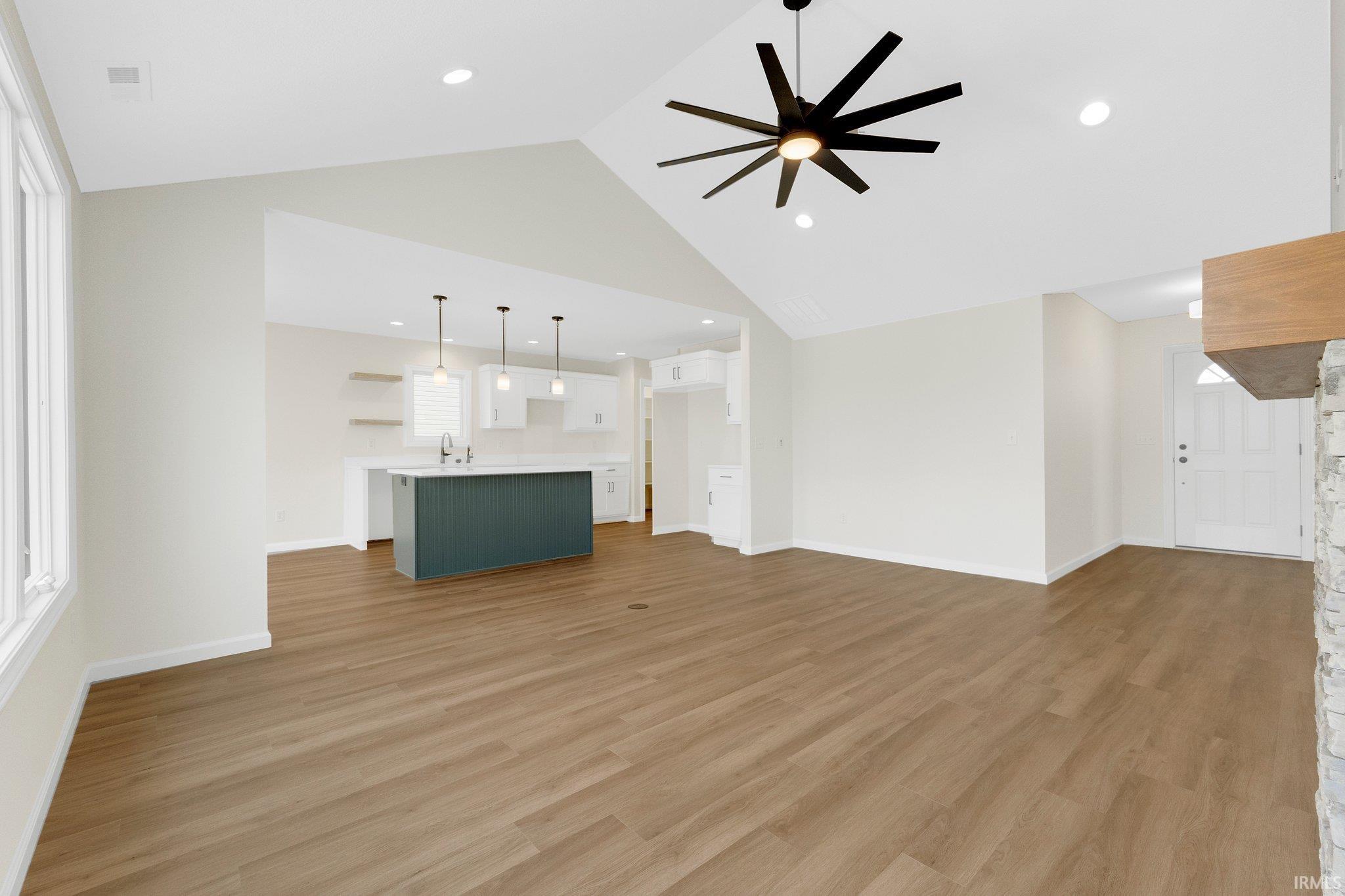 Photo 18 of 1092 Zenos Boulevard