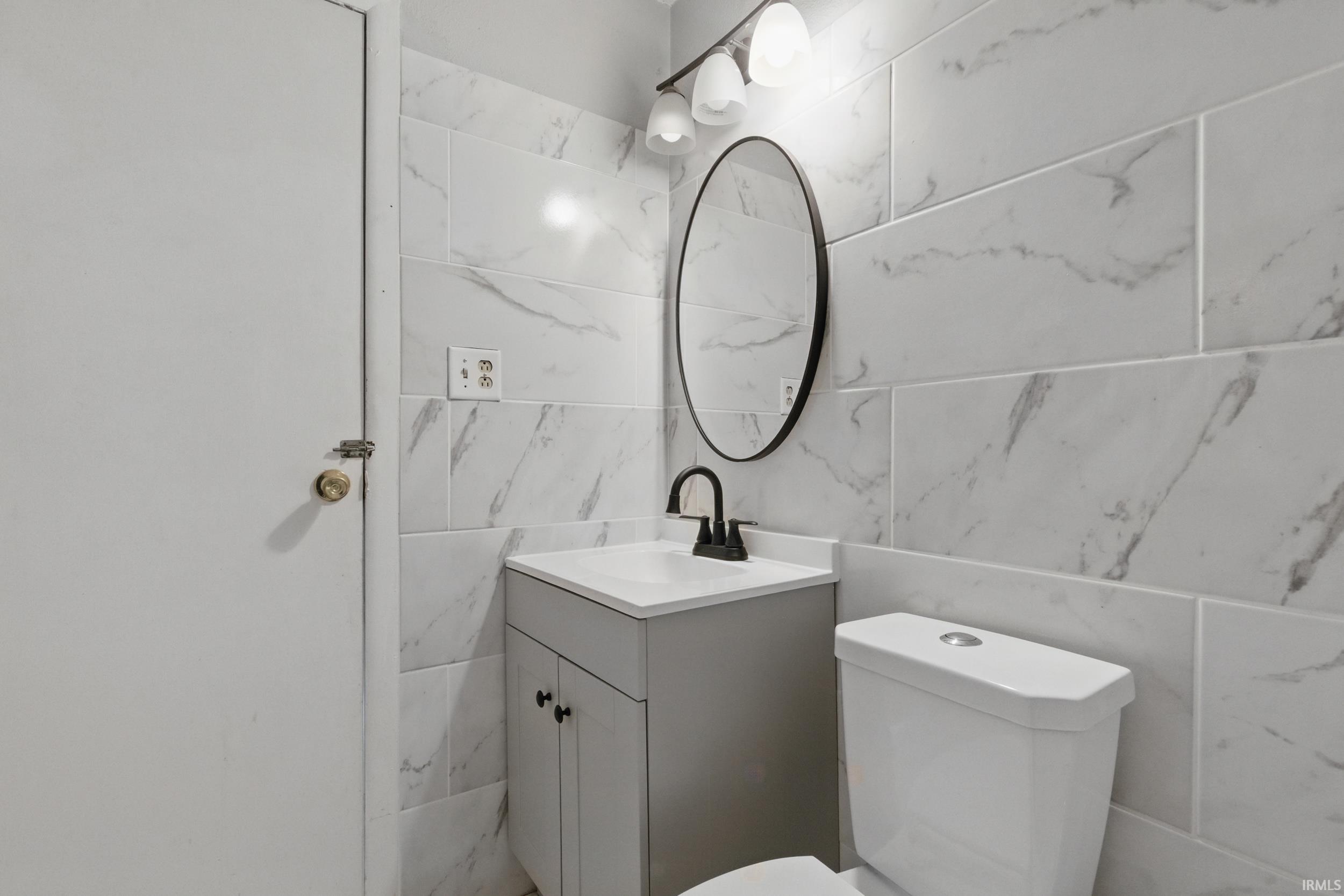 Photo 13 of 127 Edgeknoll Lane