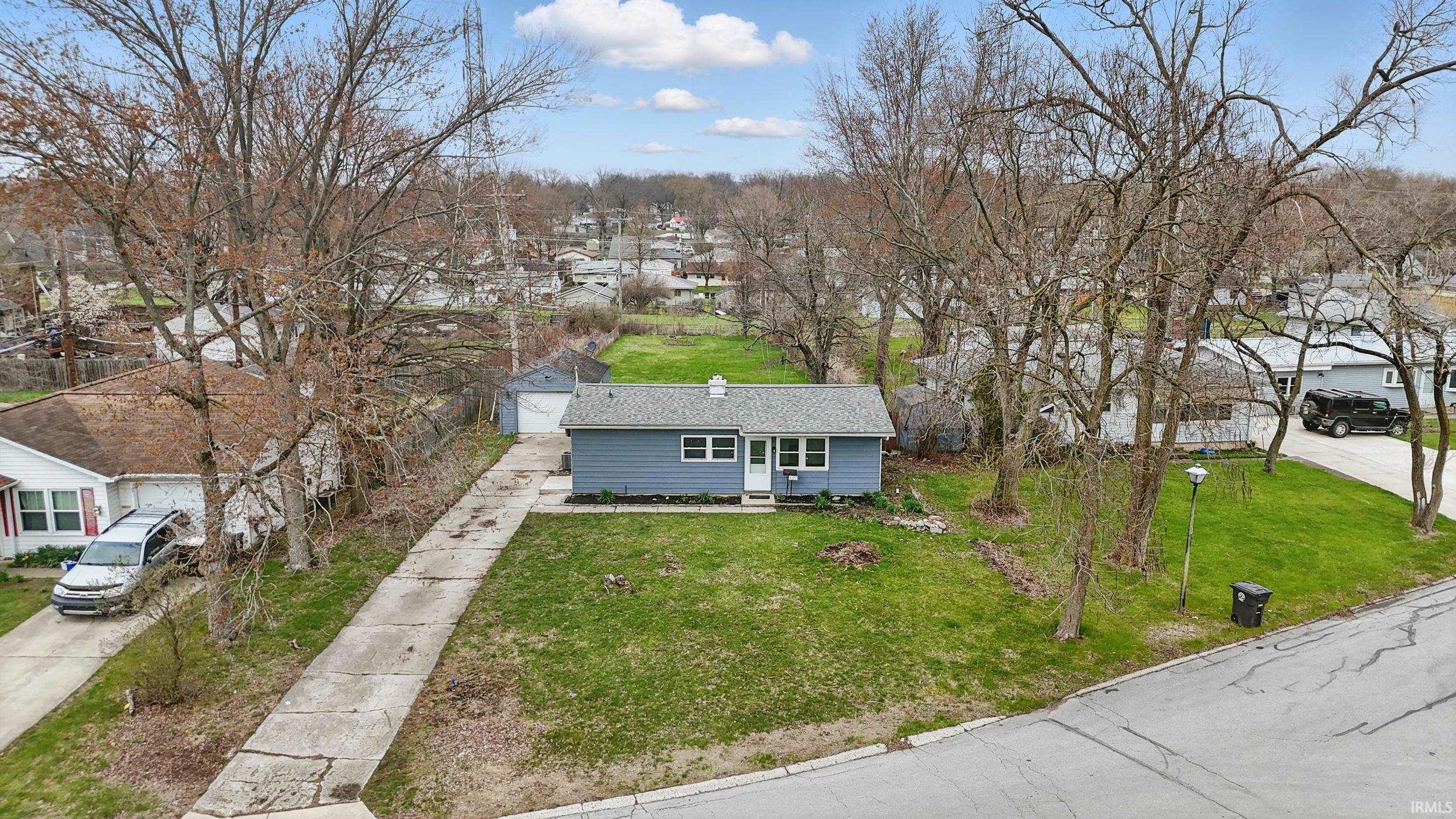 Photo 18 of 127 Edgeknoll Lane