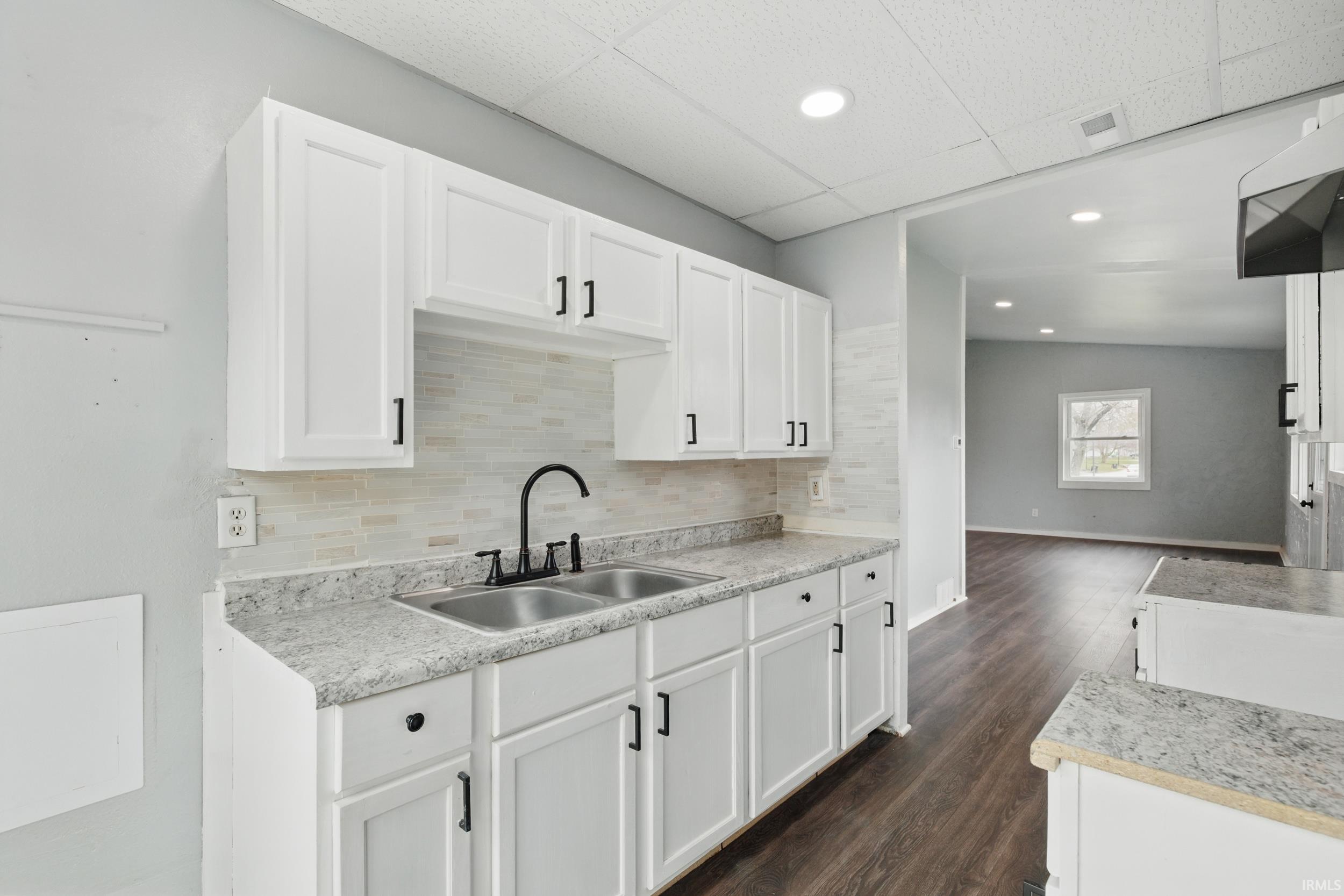 Photo 4 of 127 Edgeknoll Lane