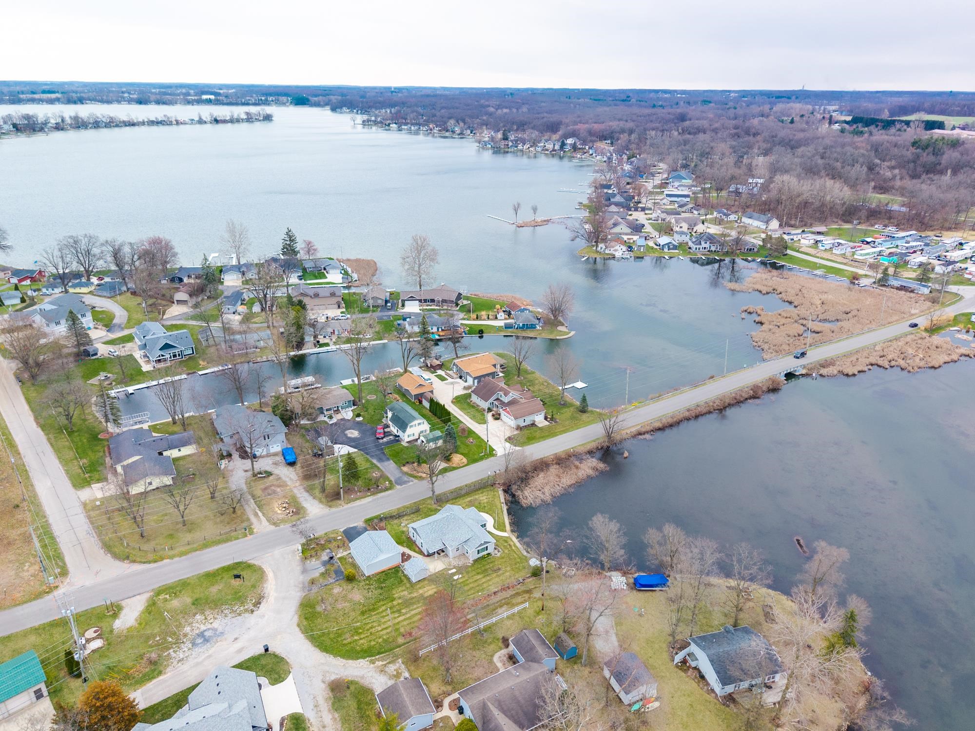 Photo 4 of 2255 N 400 W Crooked Lake