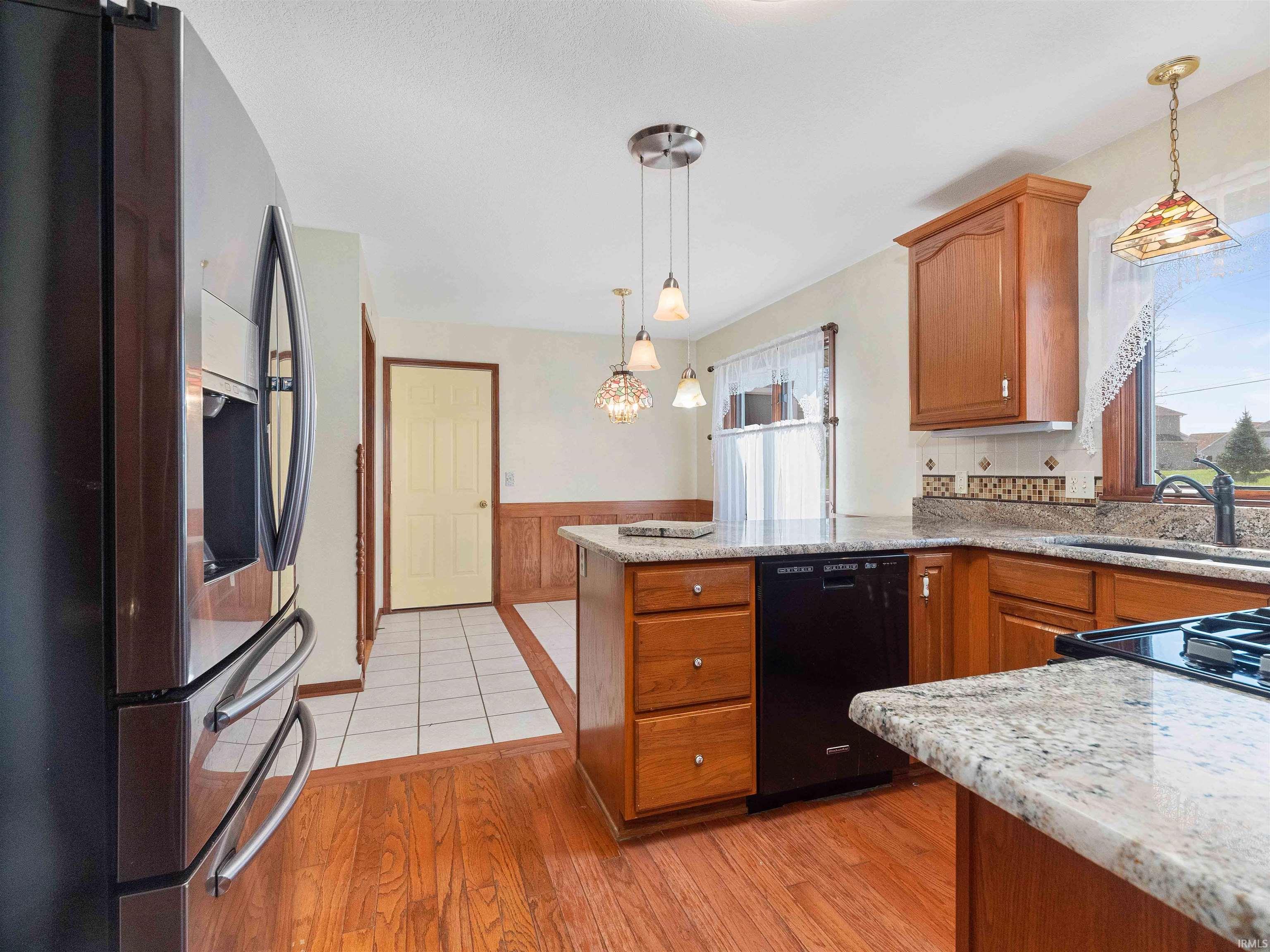 Photo 9 of 4173 Shoreline Boulevard