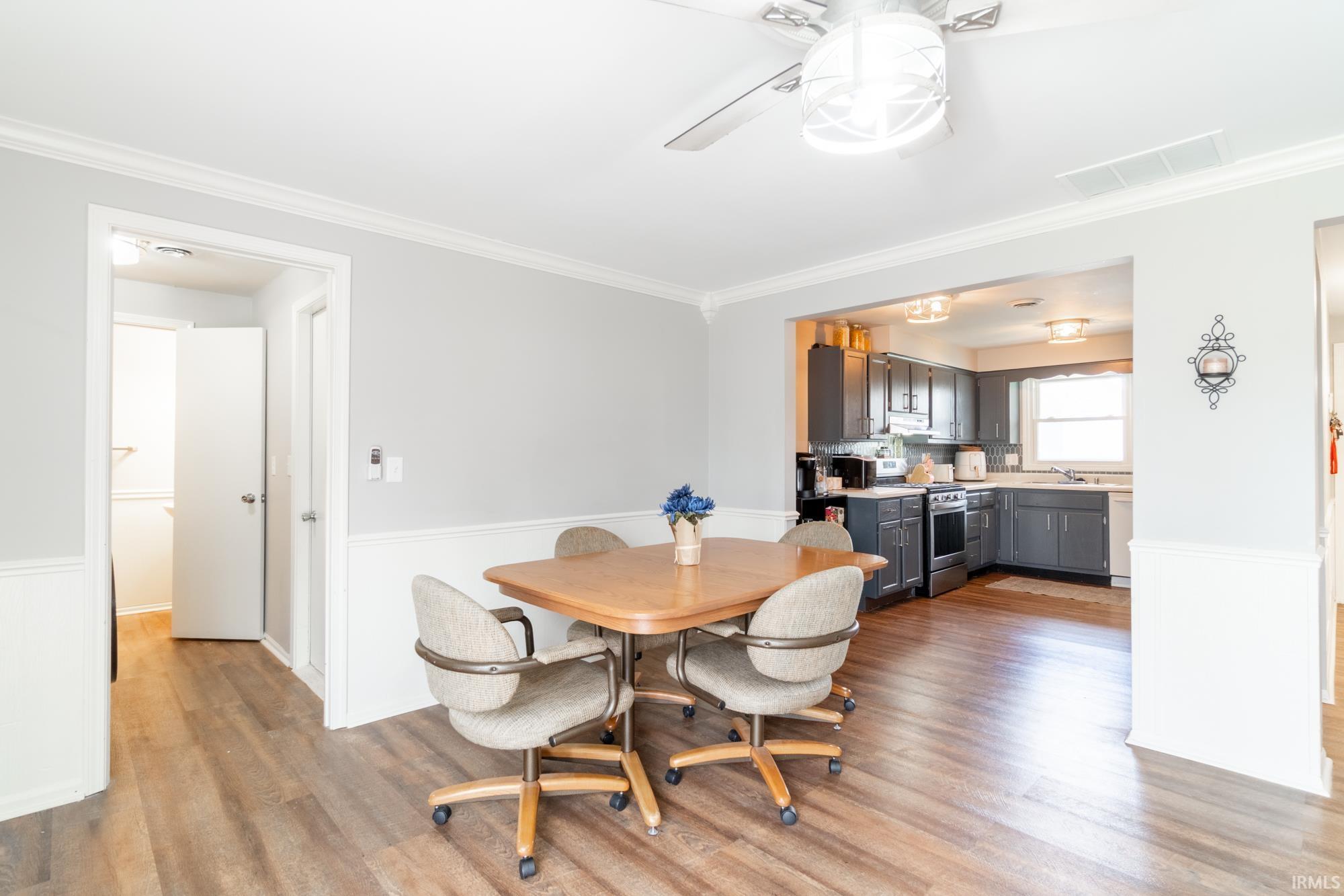 Photo 11 of 6632 Salge Drive