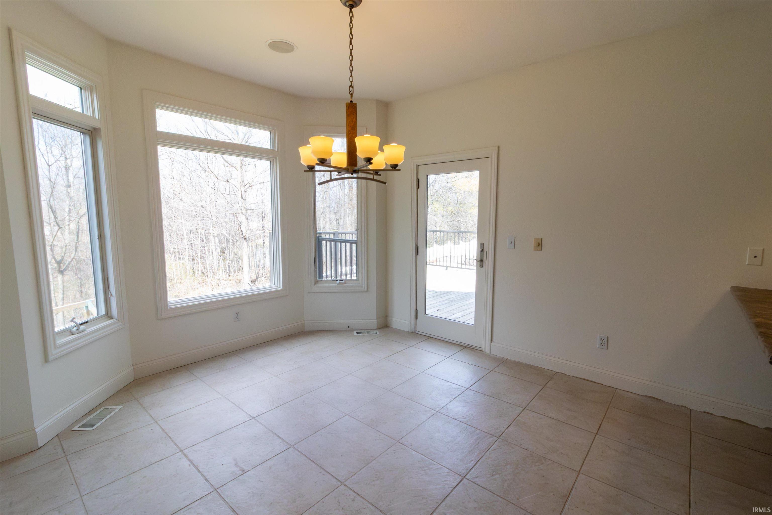 Photo 13 of 644 Chadings Drive