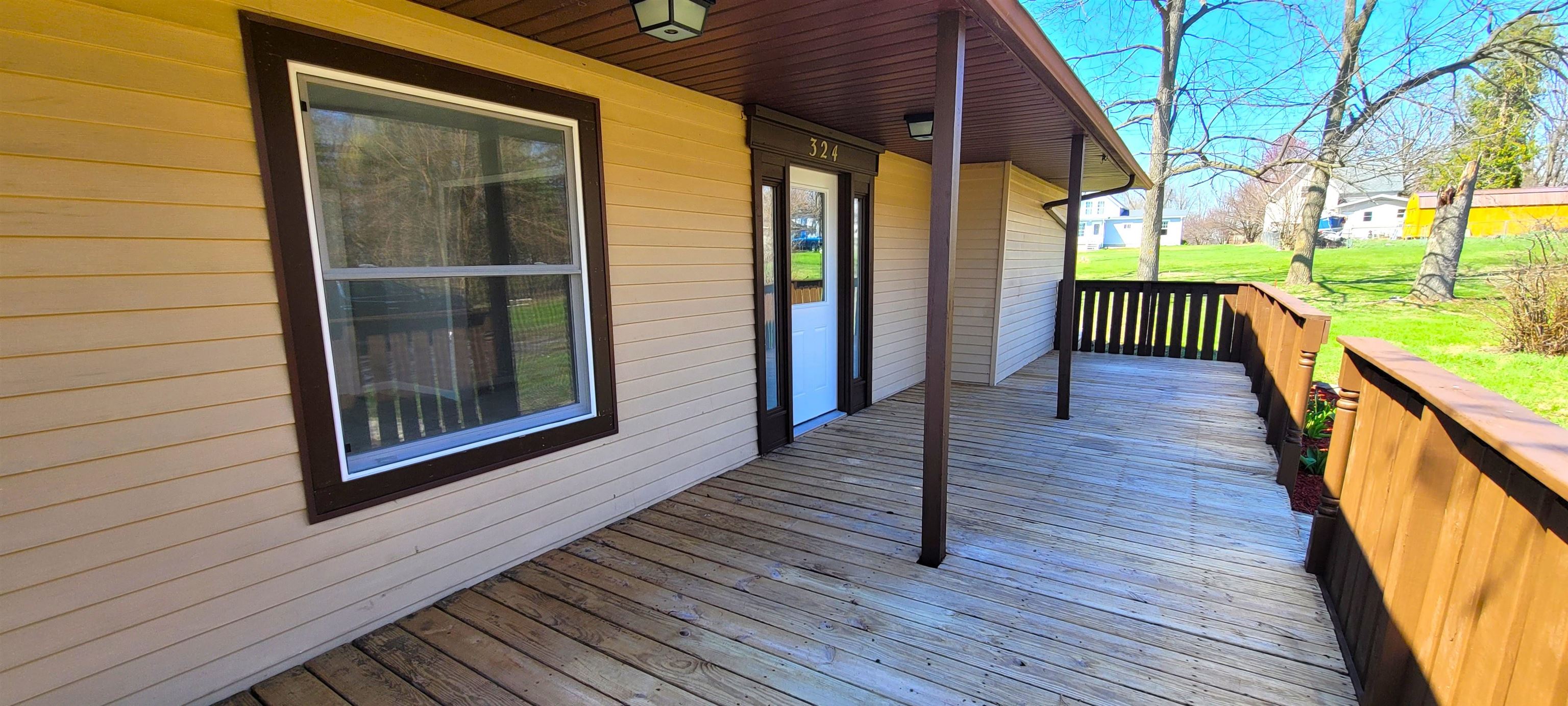 Photo 1 of 324 W Depot Street