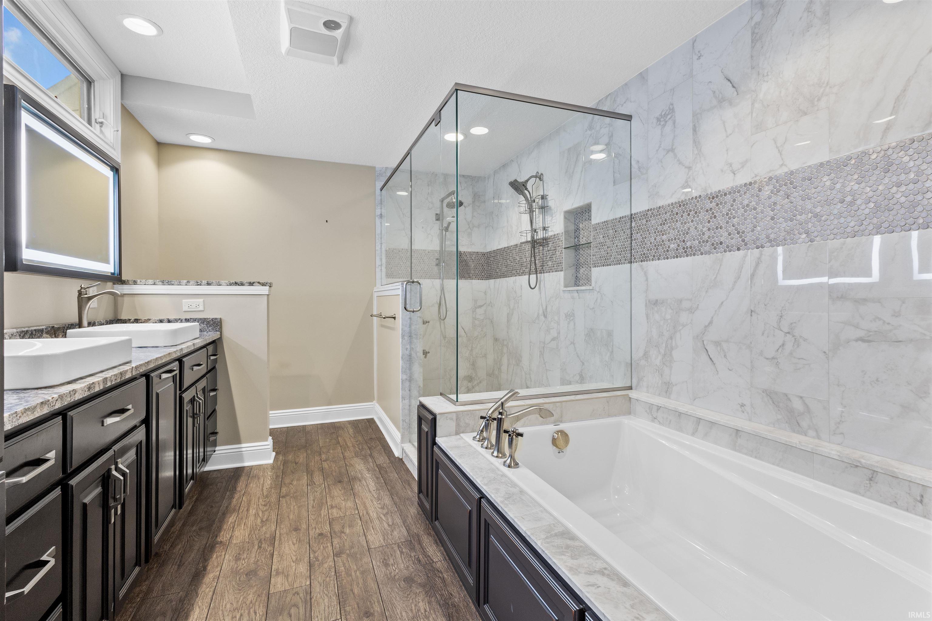 Photo 10 of 2227 Turnberry Lane
