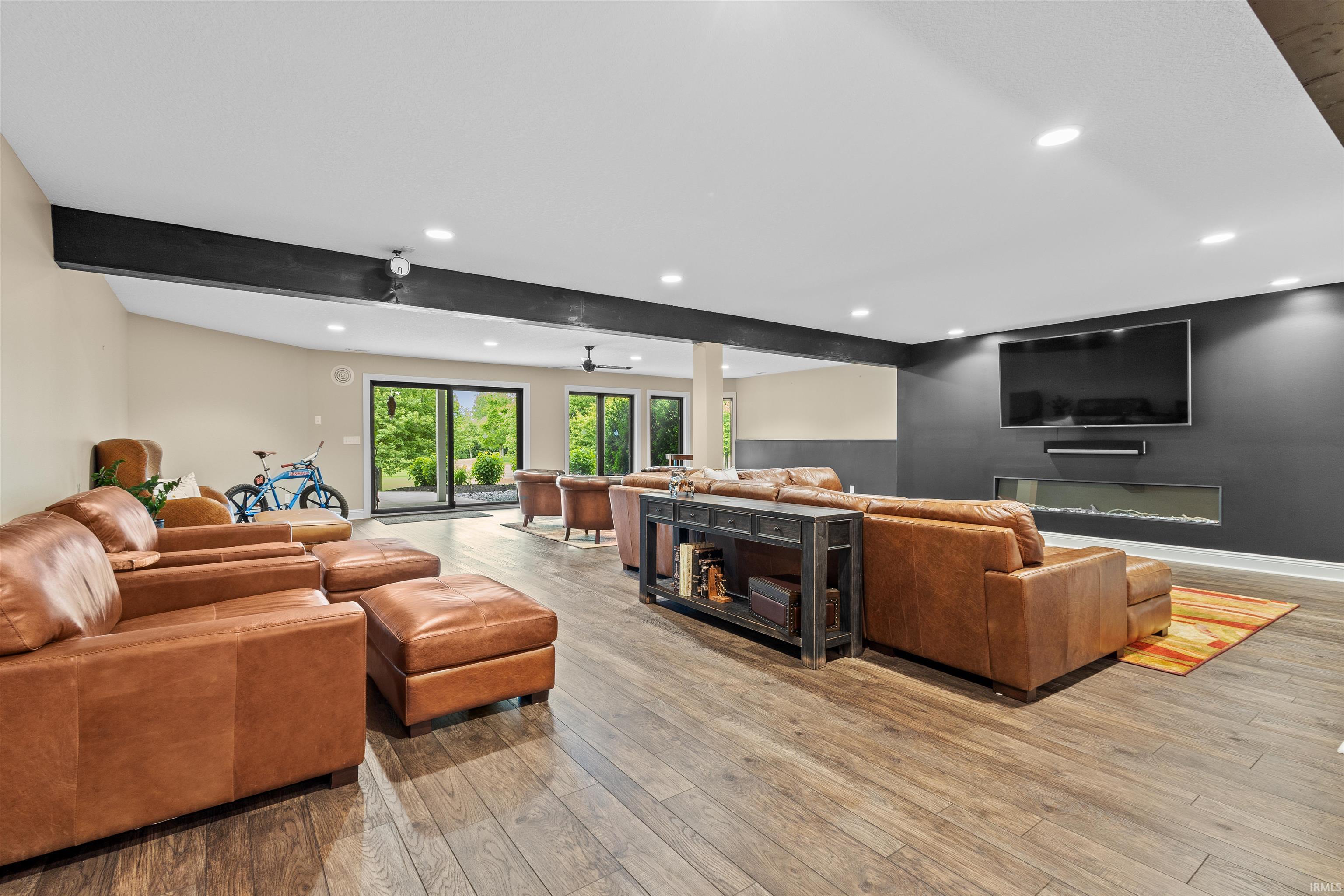 Photo 21 of 2227 Turnberry Lane