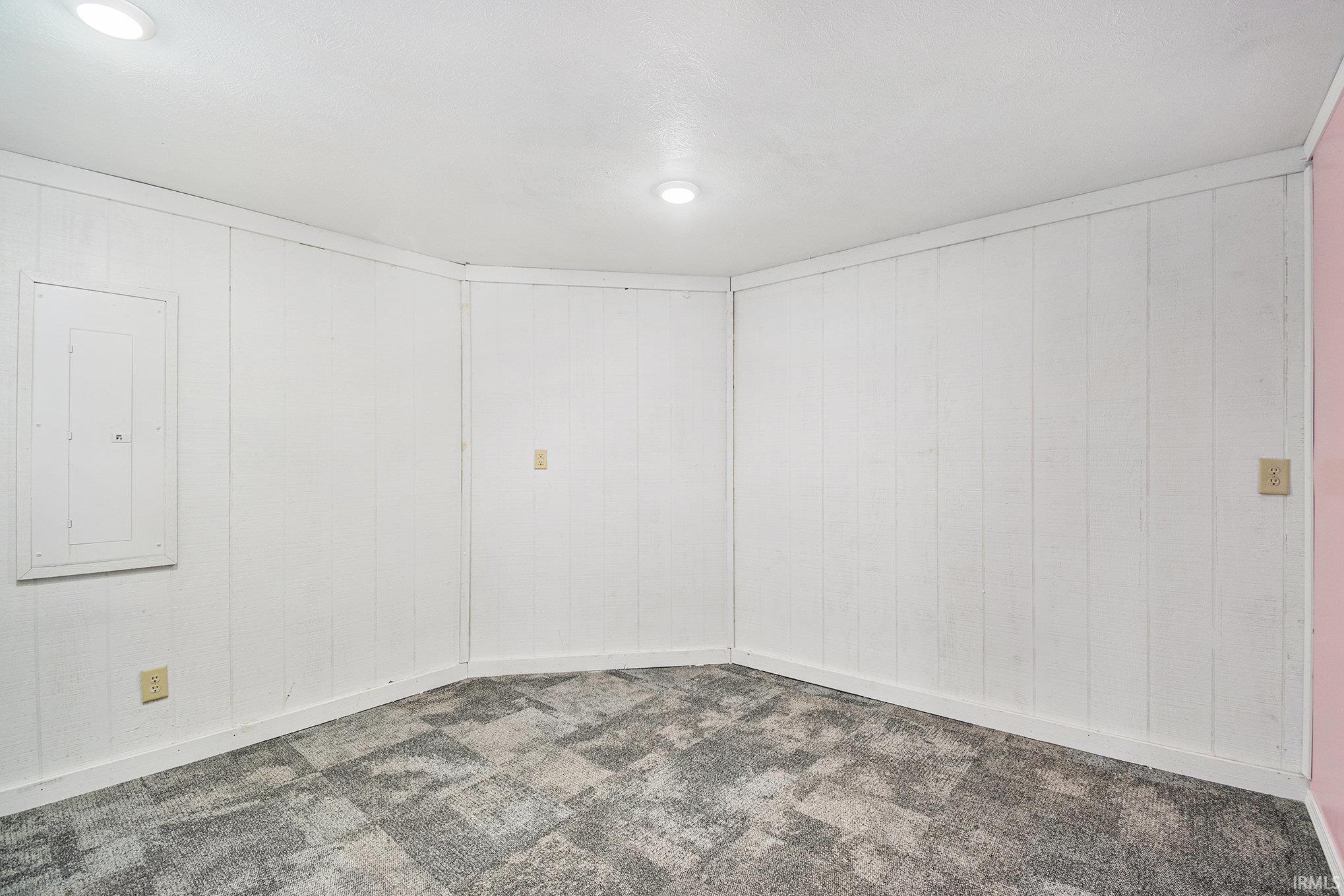 Photo 9 of 955 Fisher Avenue