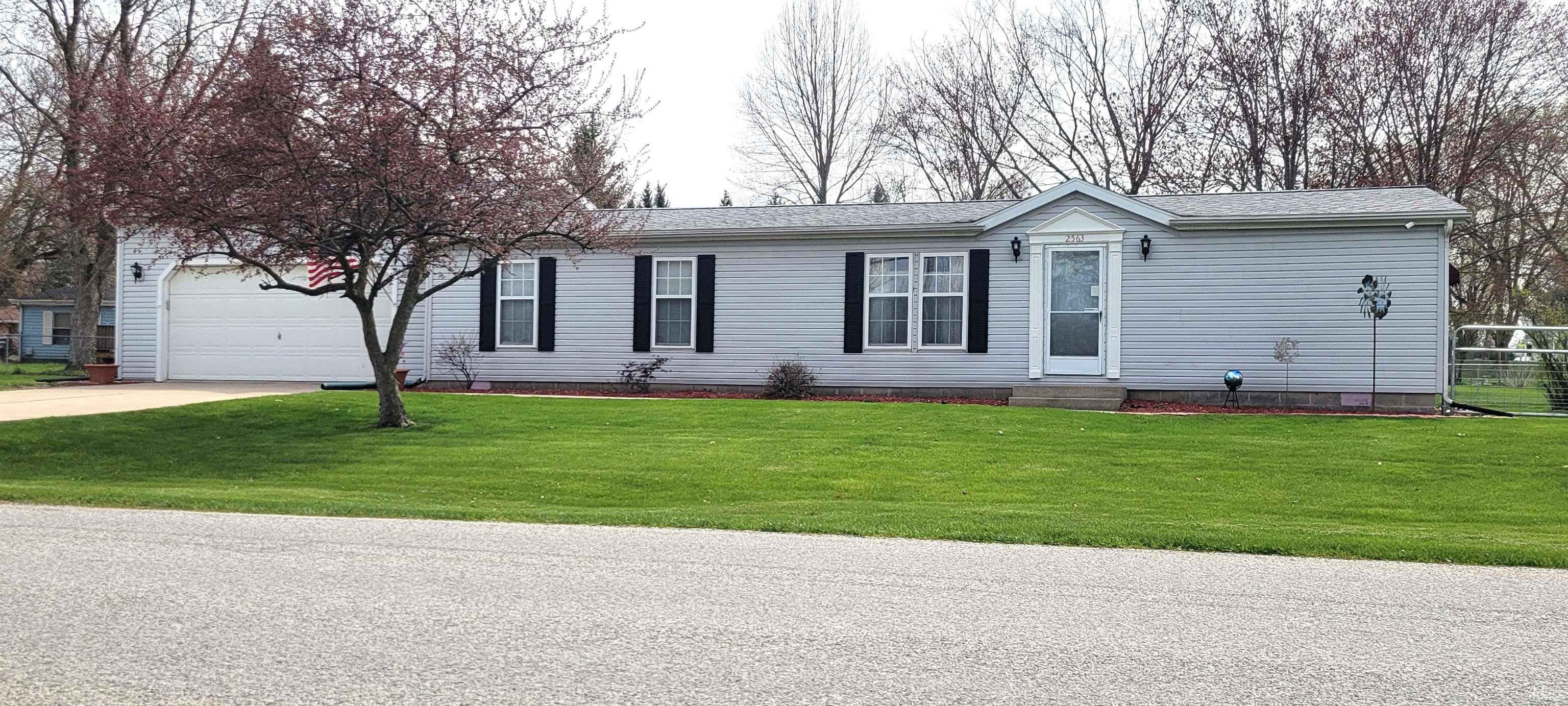 Photo 0 of 2563 E Wooster Road