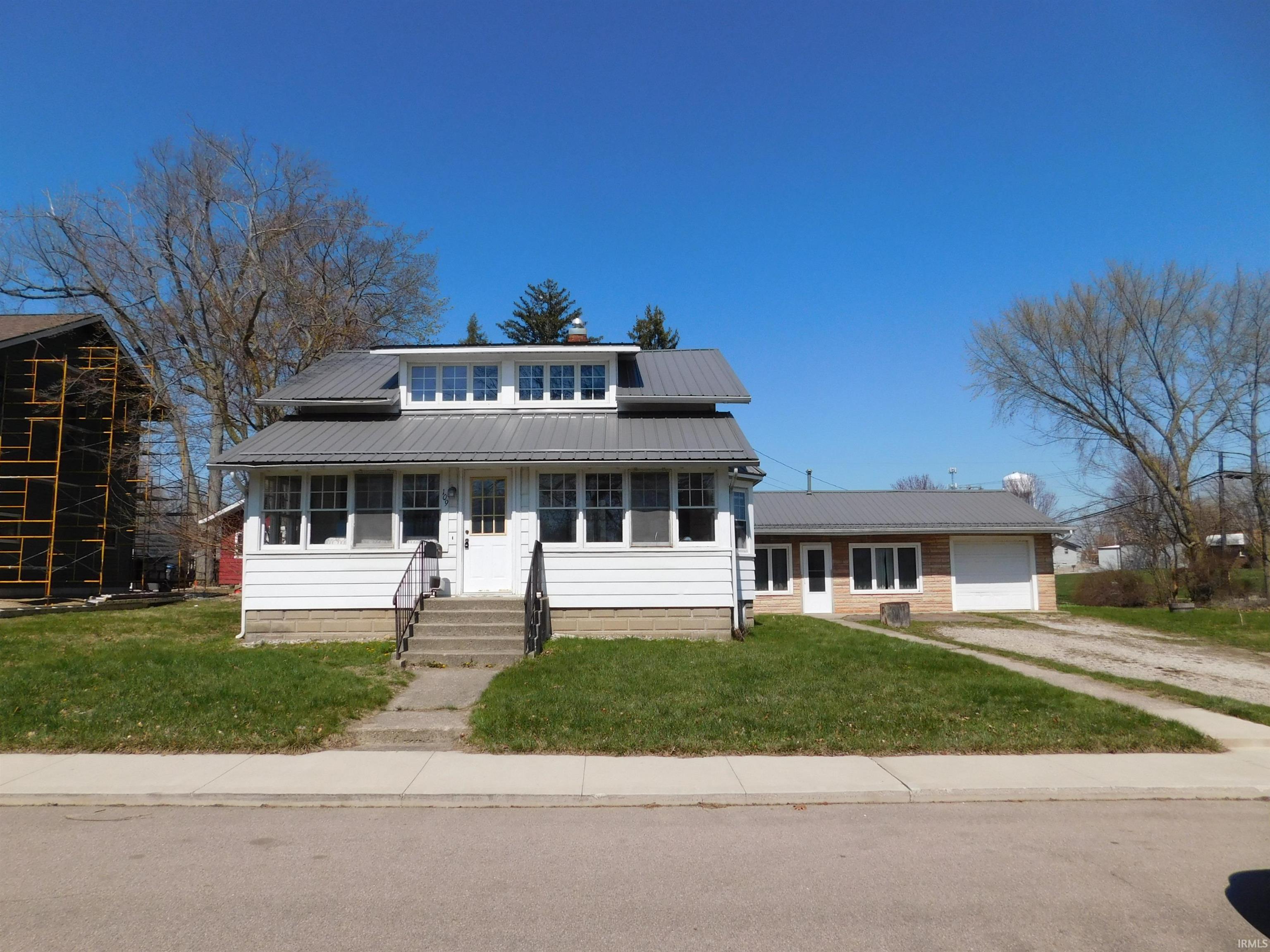 Photo 0 of 109 4th Street