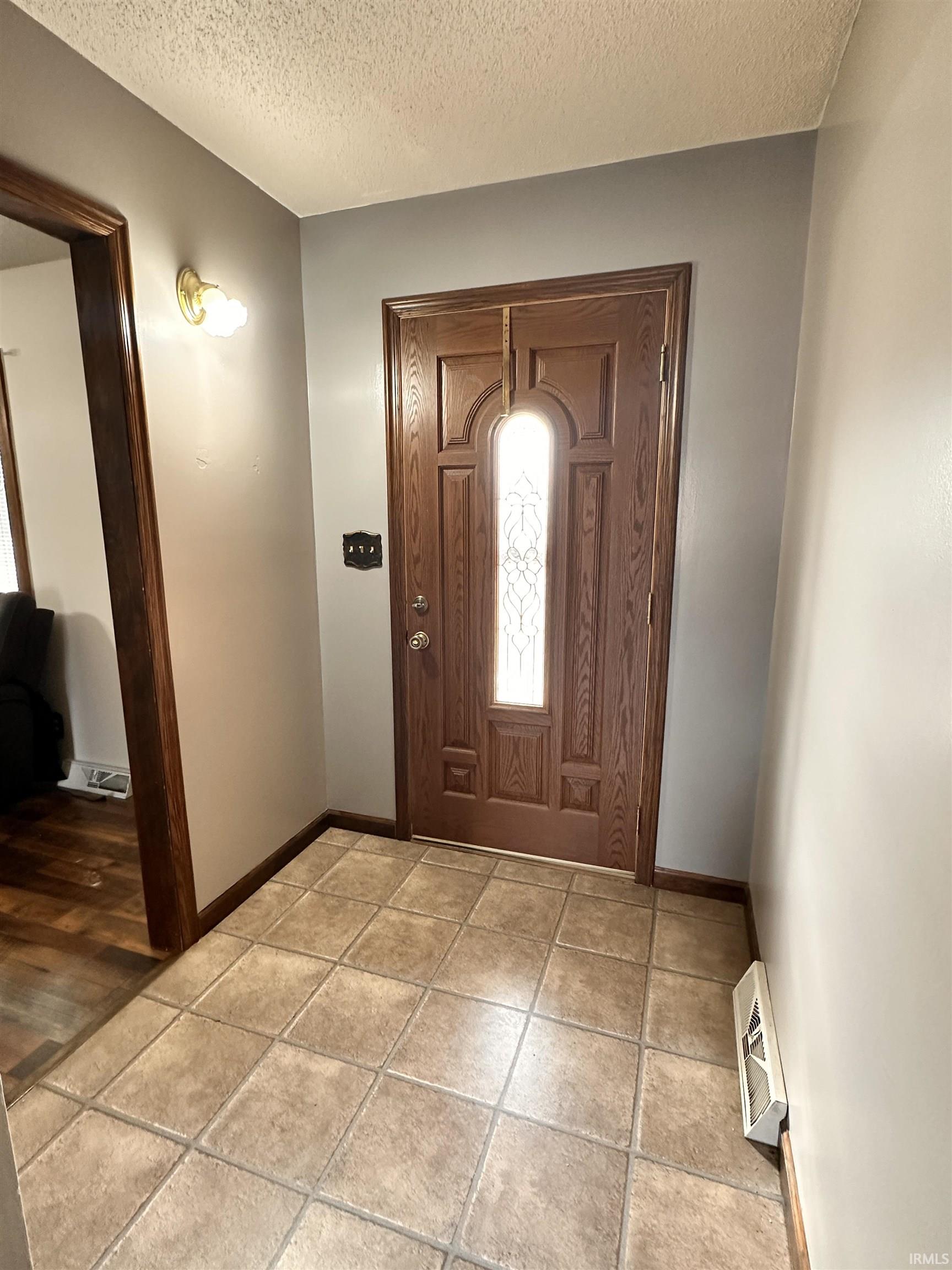 Homes for sale in Mount Vernon, IN | 433 Coronado Dr, Mount Vernon, IN 47620 | MLS# 202512895