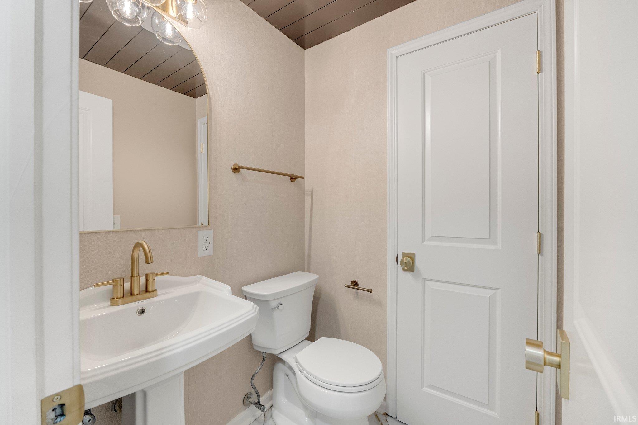 Photo 20 of 10614 Alderwood Lane