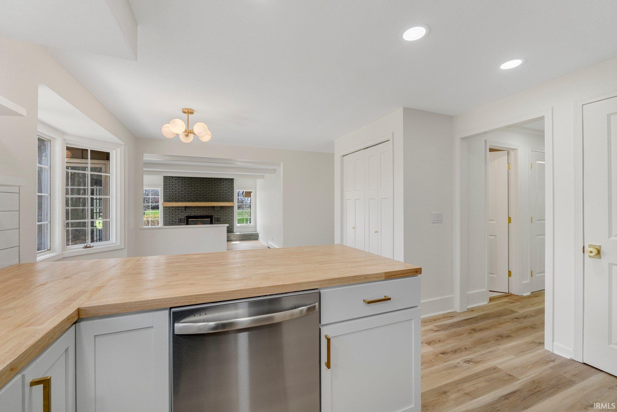 Photo 9 of 10614 Alderwood Lane