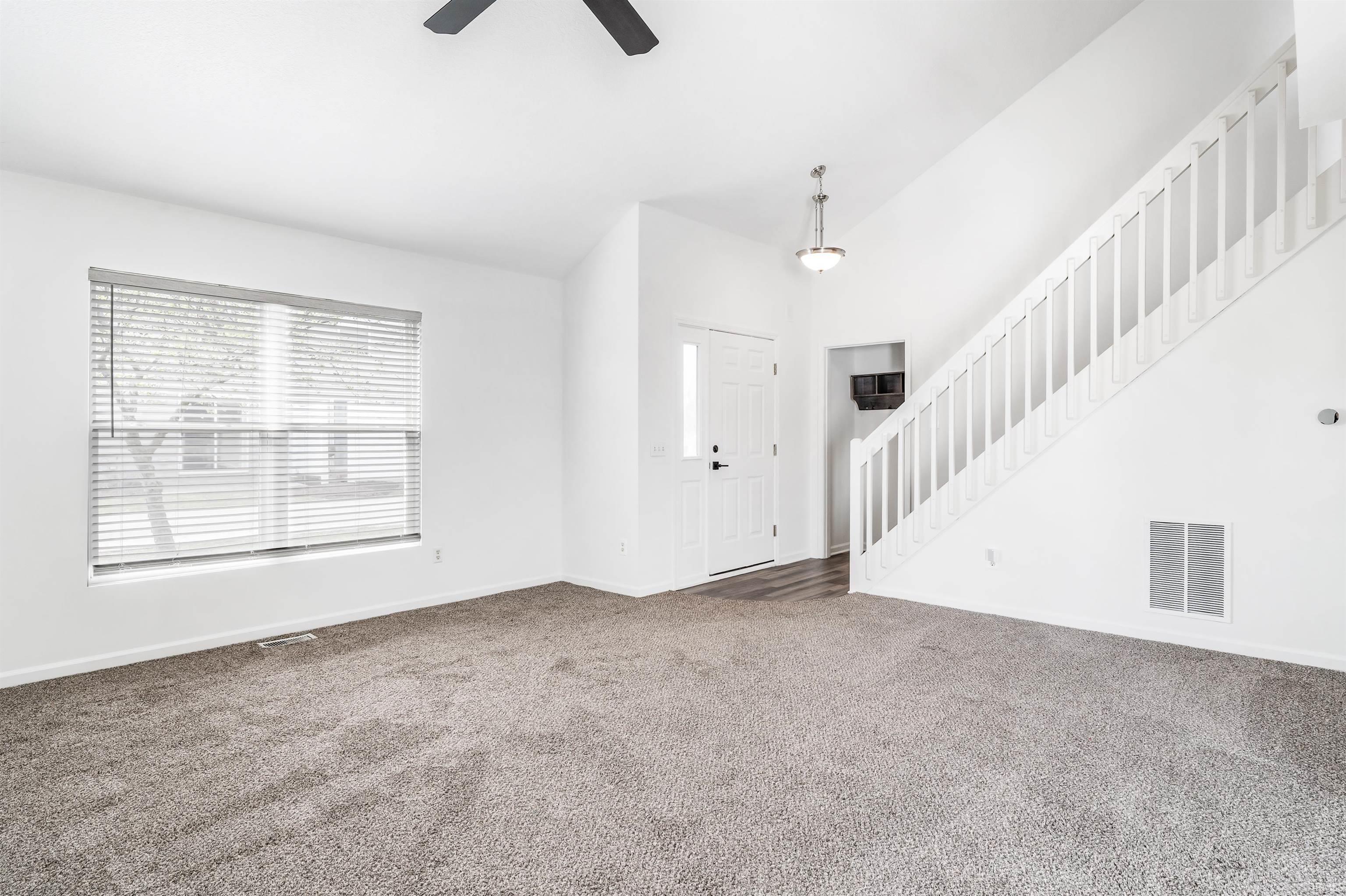 Photo 7 of 10111 Oak Trail Road