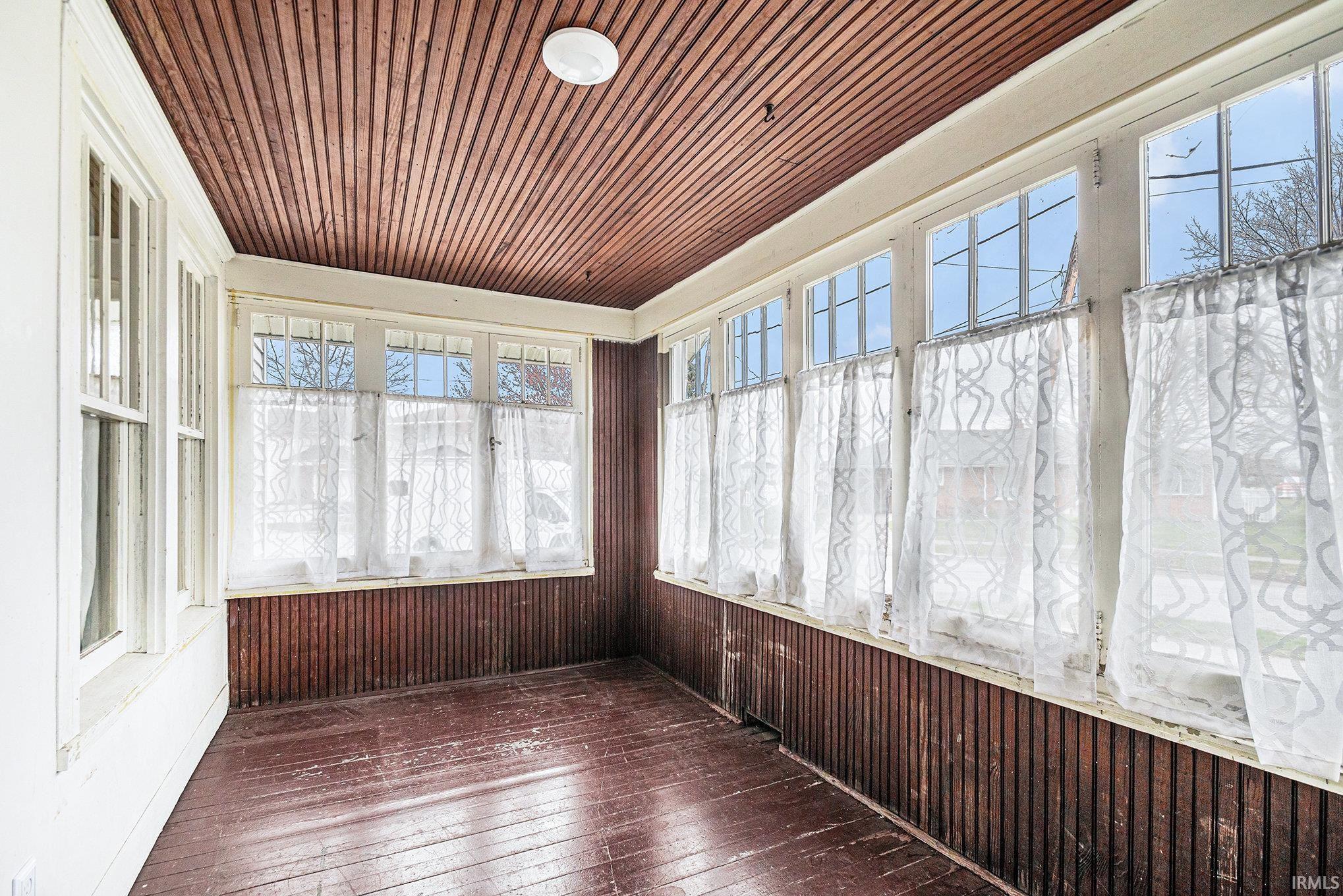 Photo 2 of 129 Marine Avenue