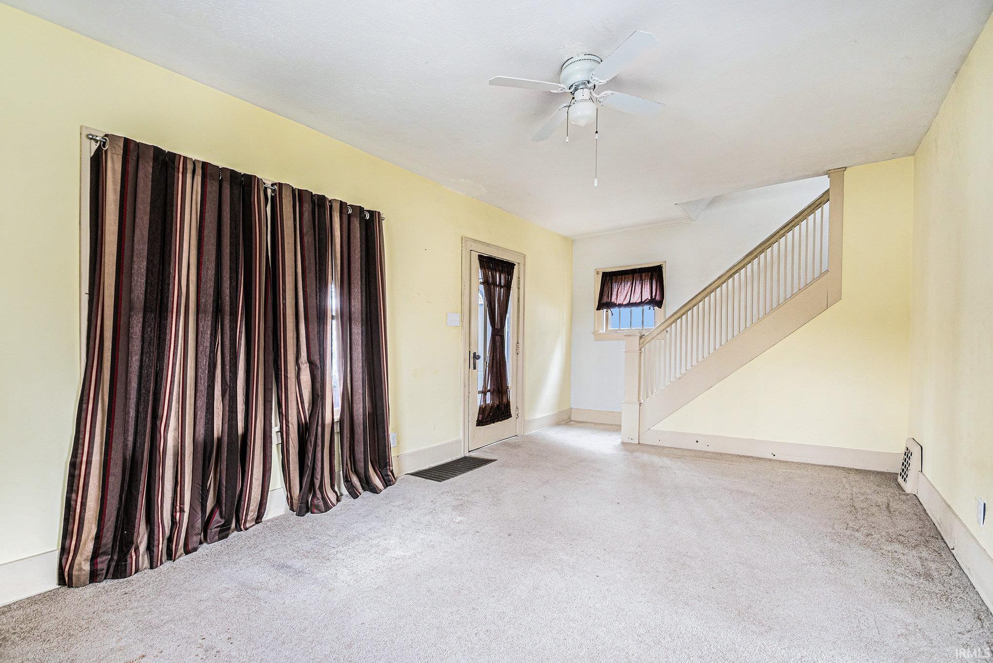 Photo 4 of 129 Marine Avenue