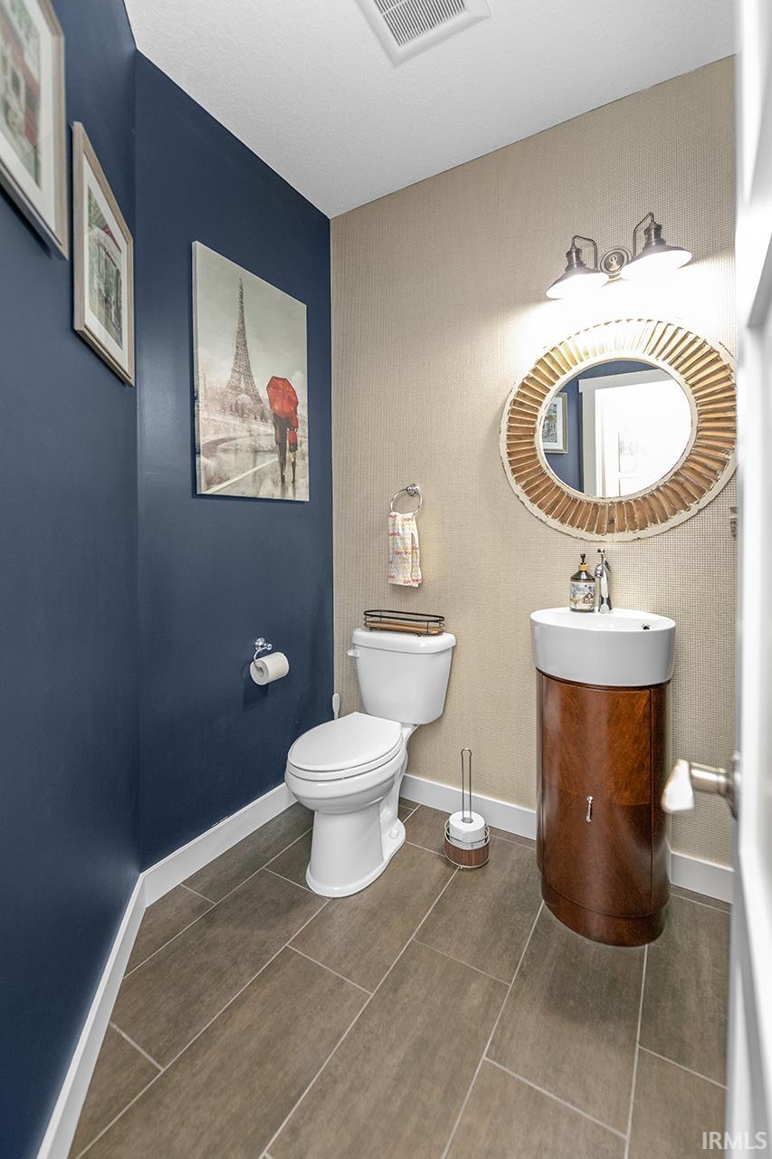 Photo 12 of 21928 Angeline Drive