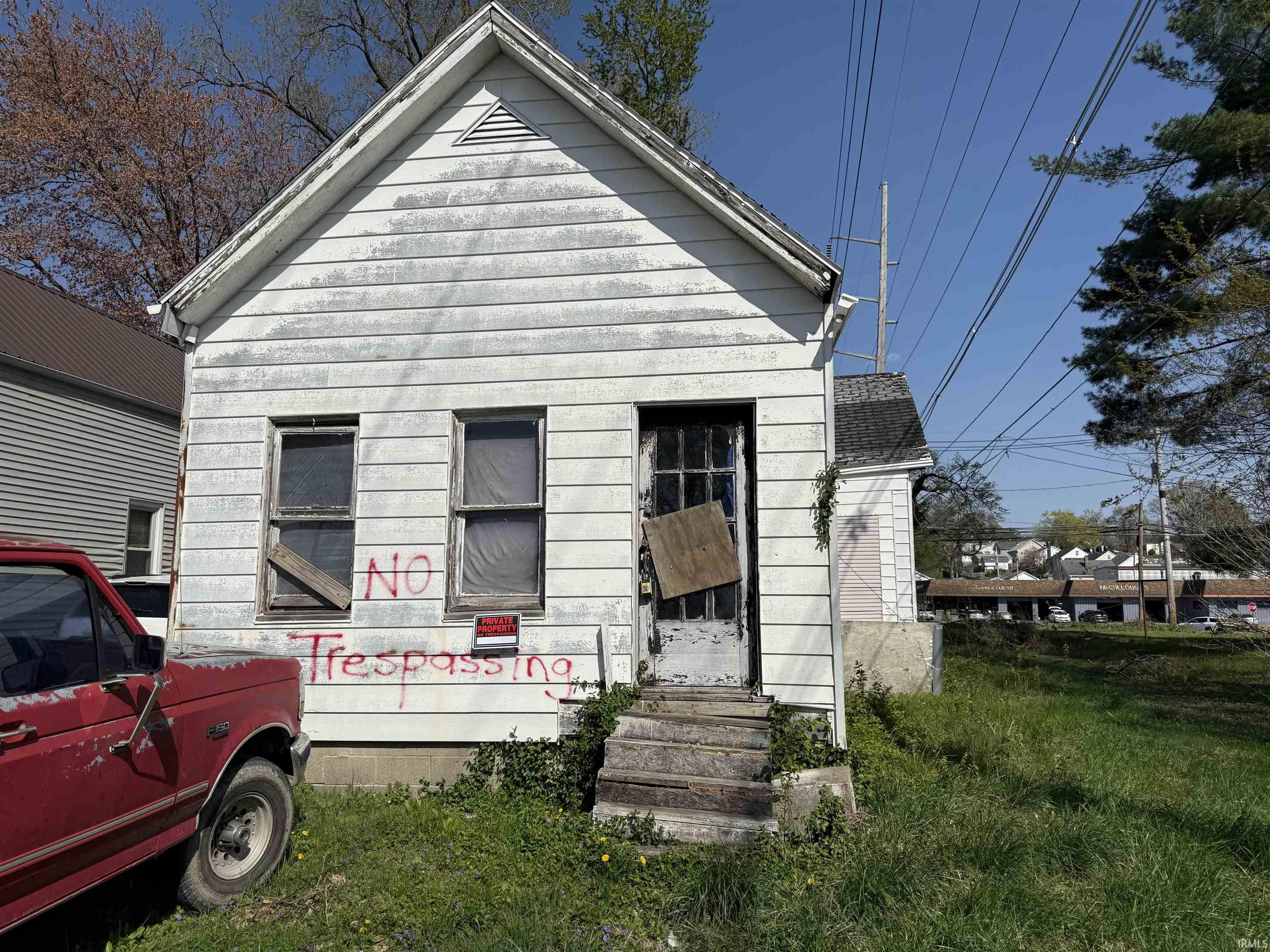 Homes for sale in Evansville, IN | 417 N Elm Ave, Evansville, IN 47712 | MLS# 202513343