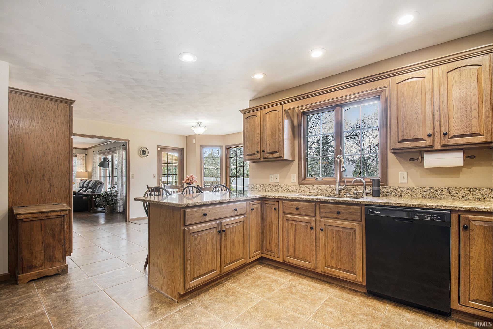 Photo 11 of 57017 Tealwood Court