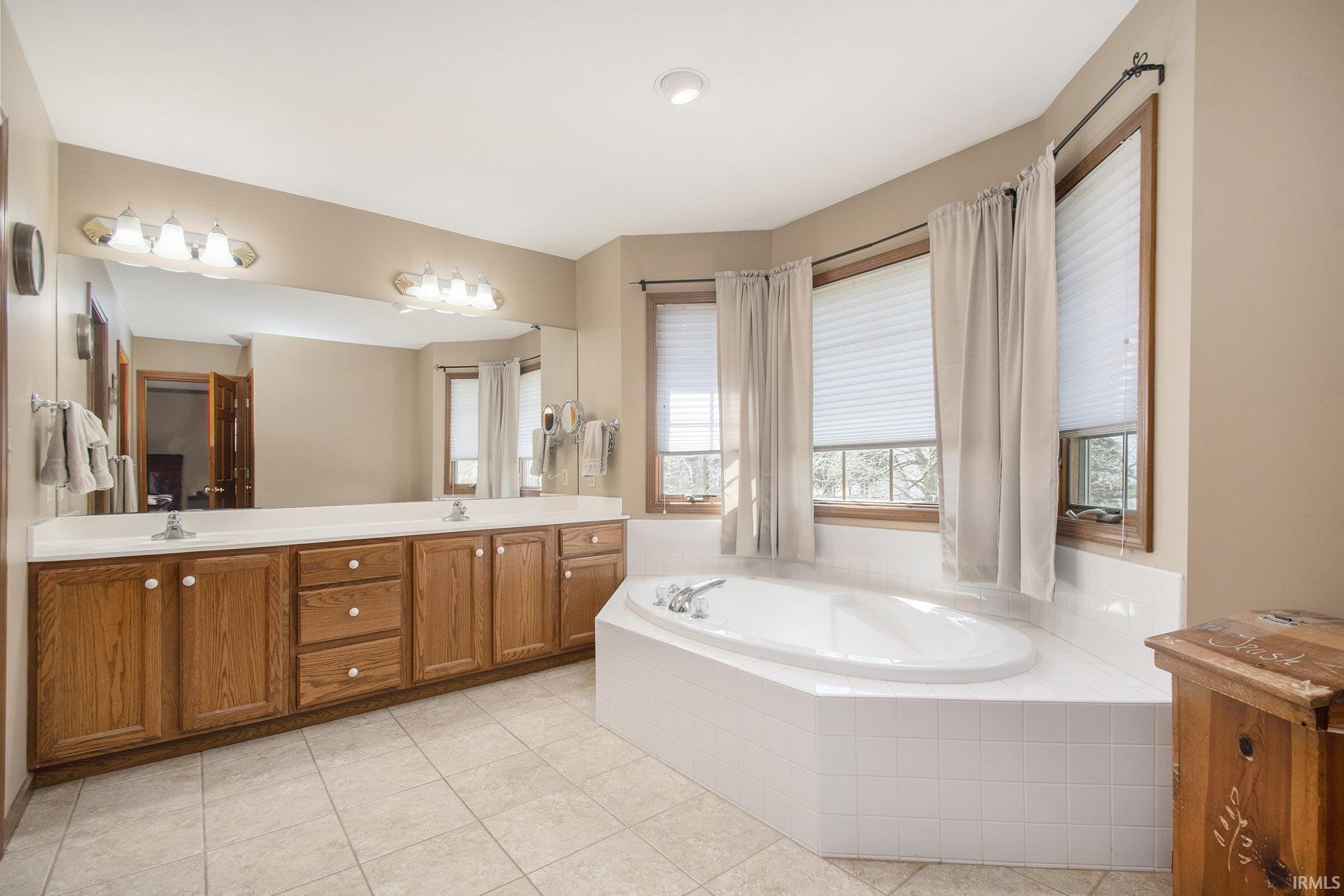 Photo 16 of 57017 Tealwood Court
