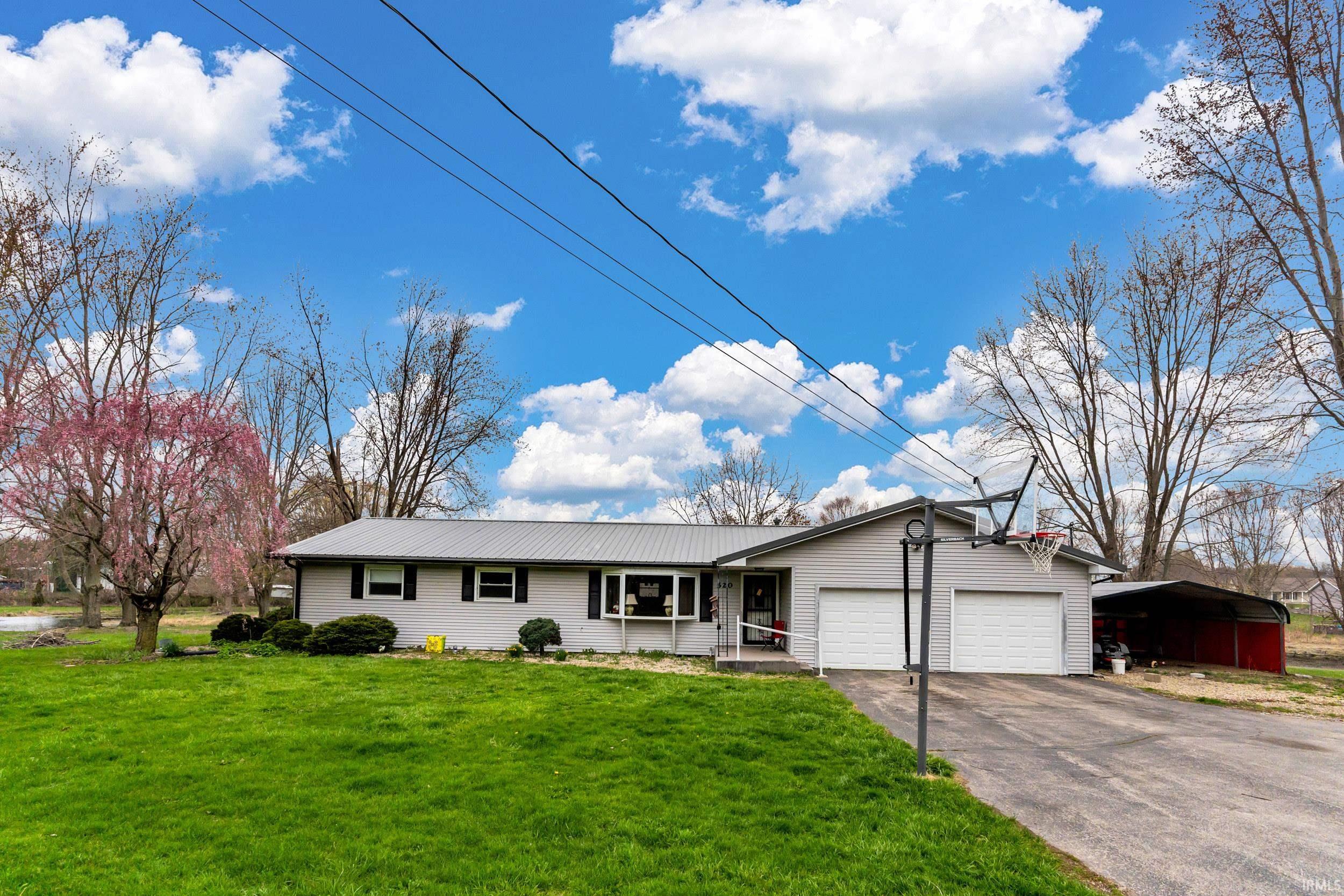 Photo 0 of 520 E Levi Lee Road