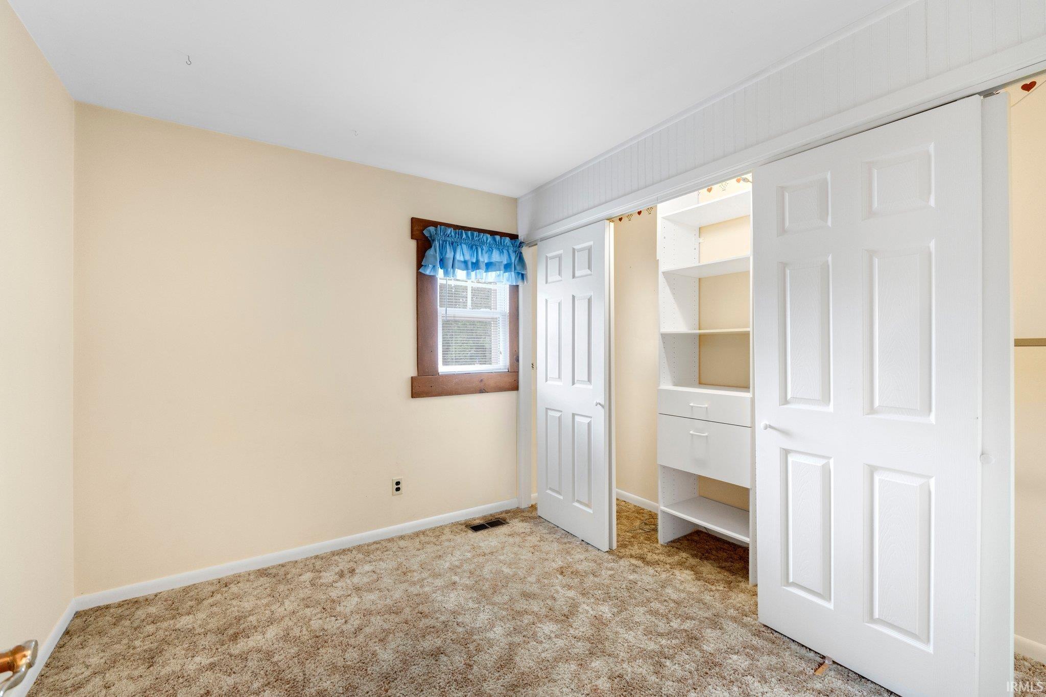 Photo 14 of 510 N Meadow Lane