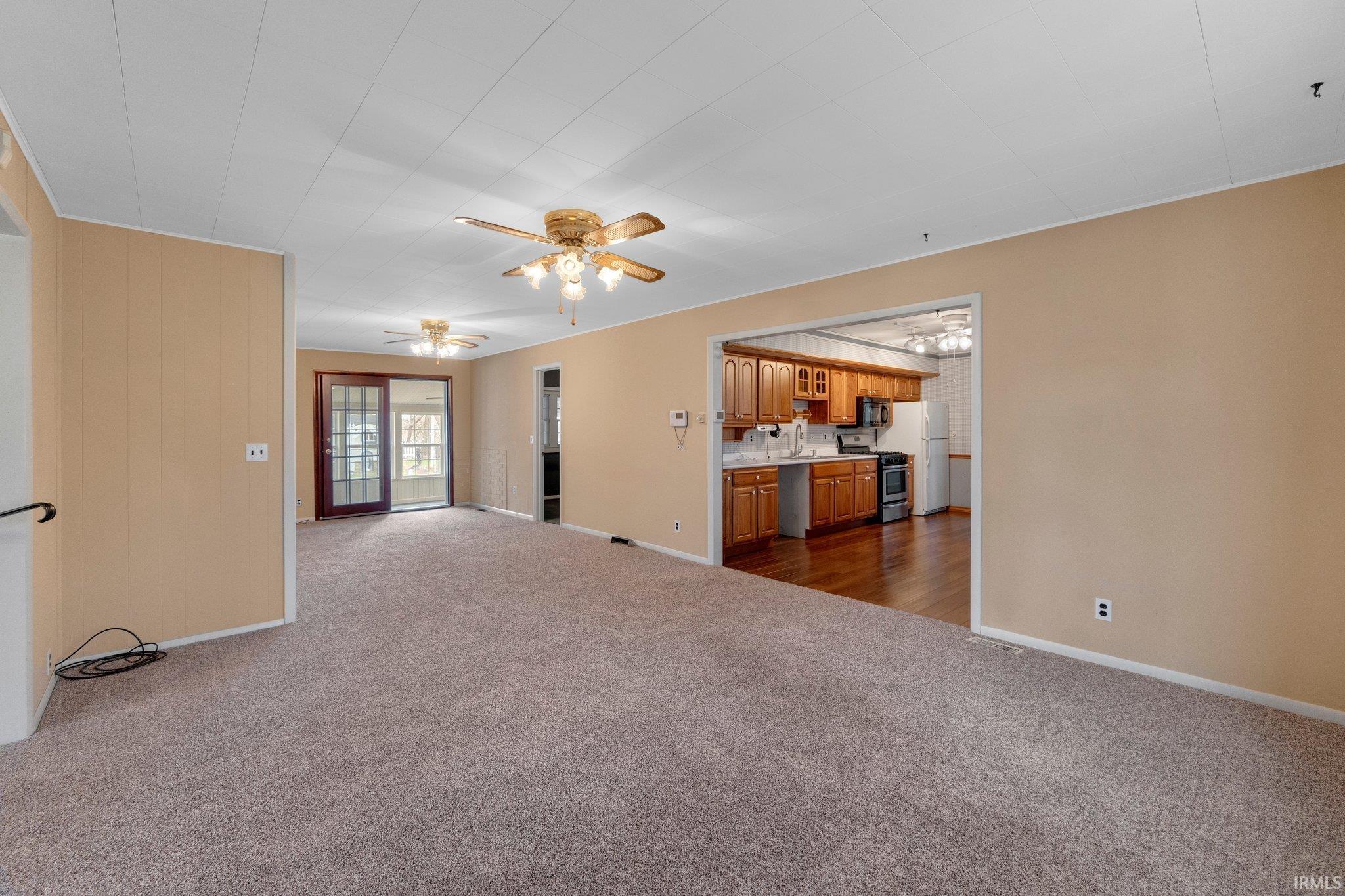 Photo 9 of 510 N Meadow Lane