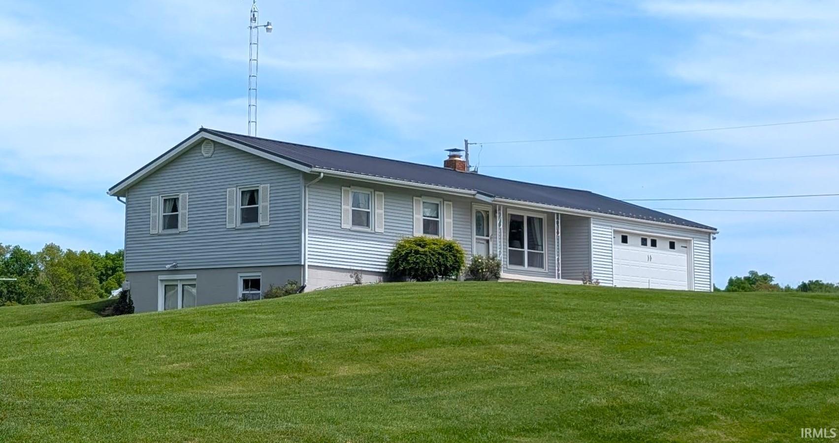 Homes for sale in Loogootee, IN | 12176 E 350 N, Loogootee, IN 47553 | MLS# 202513625