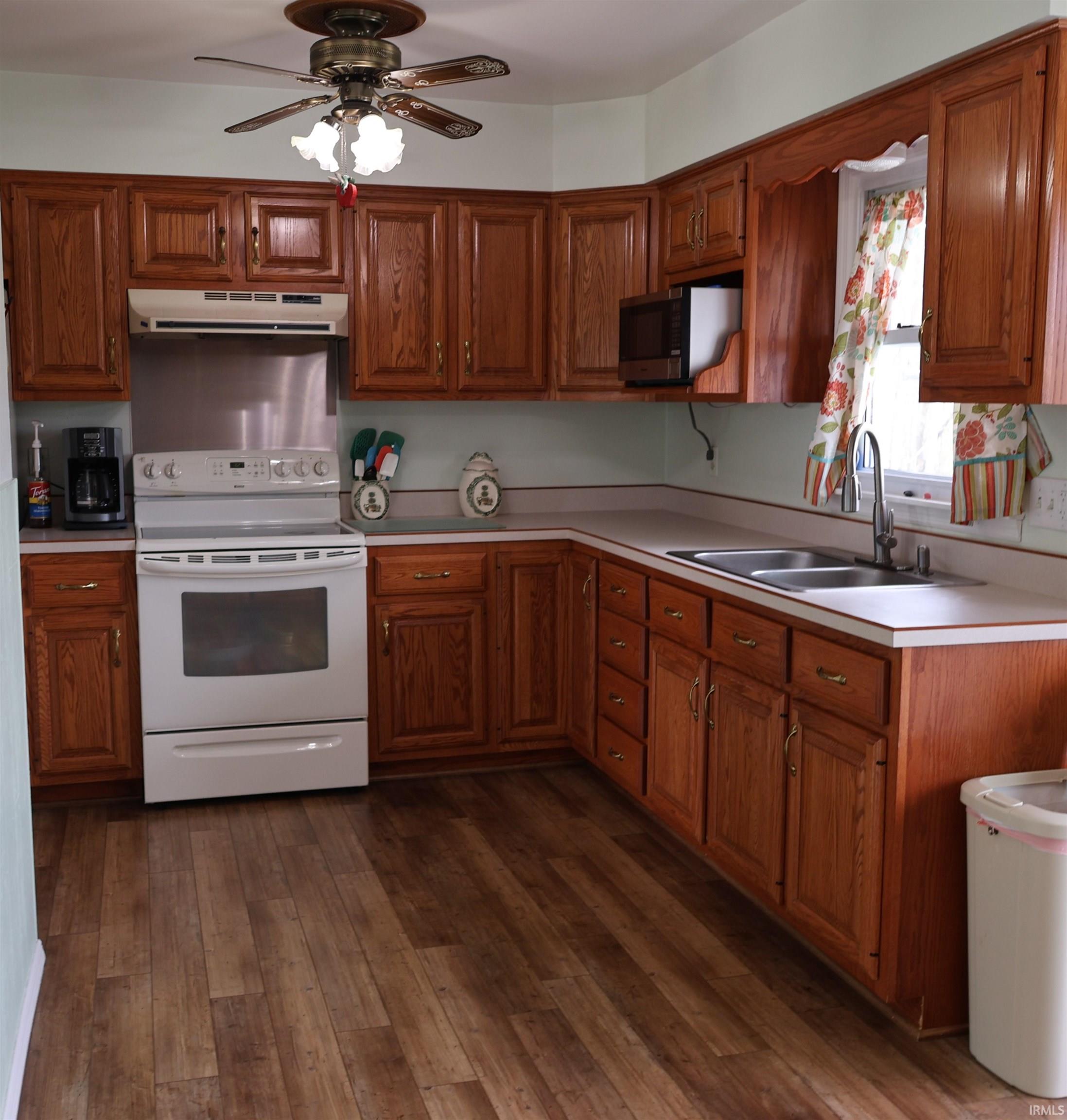 Homes for sale in Loogootee, IN | 12176 E 350 N, Loogootee, IN 47553 | MLS# 202513625