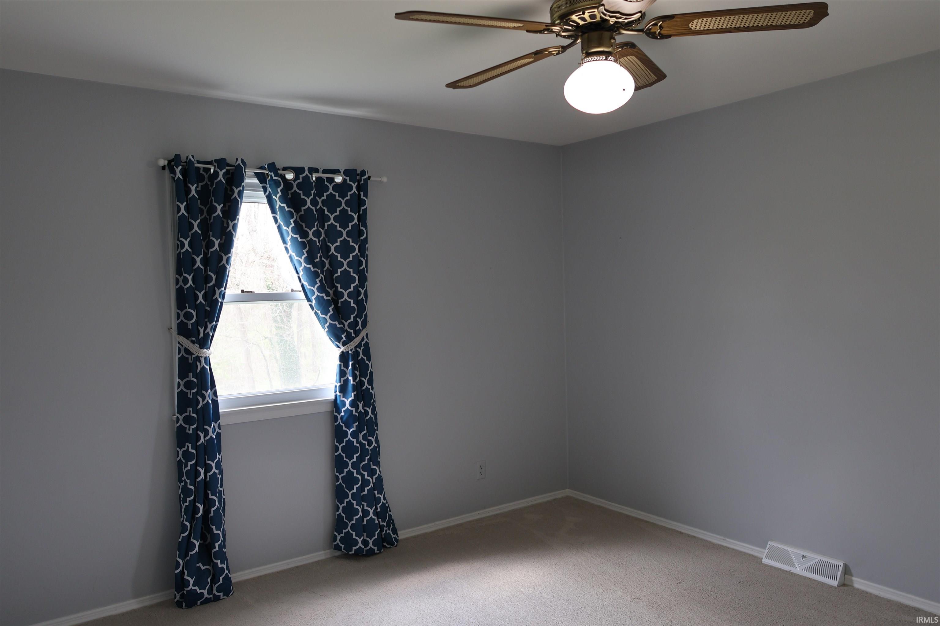 Homes for sale in Loogootee, IN | 12176 E 350 N, Loogootee, IN 47553 | MLS# 202513625